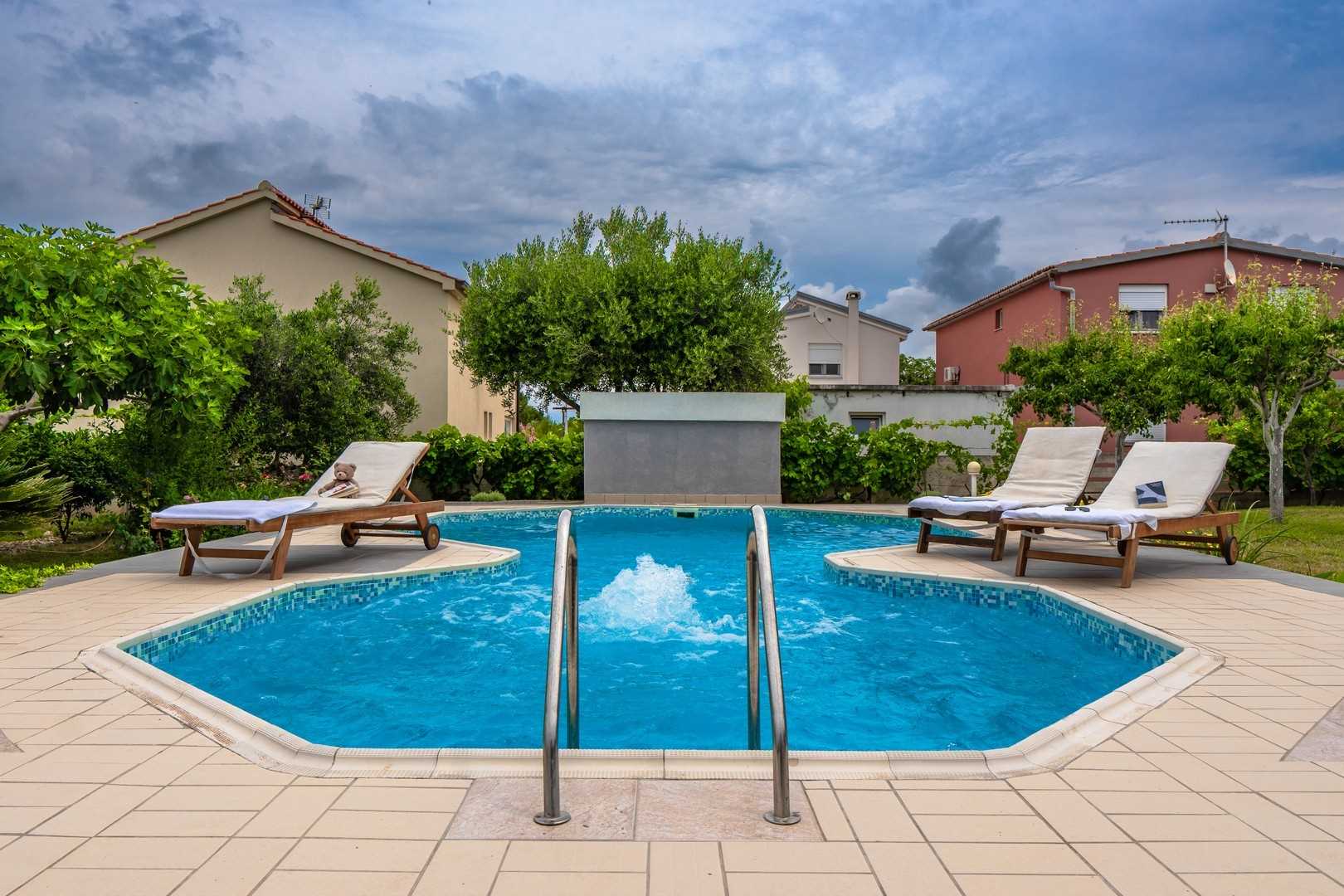 Villa Lulić - for 8-12 persons | 2 apartments | Pool and fitness area