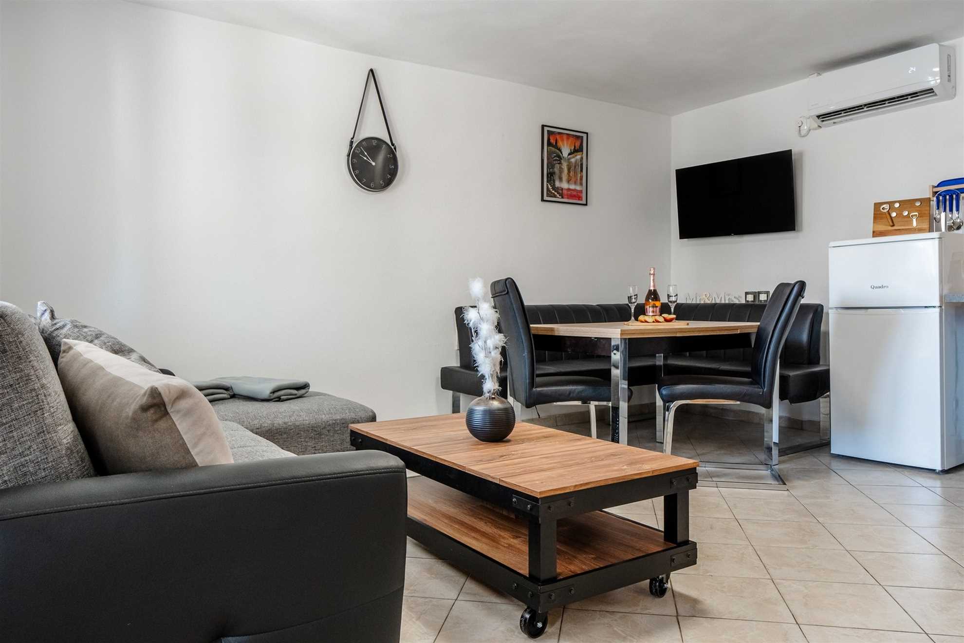 App Jurčević 1 - for 2-4 persons | quiet location | just 200m from beach