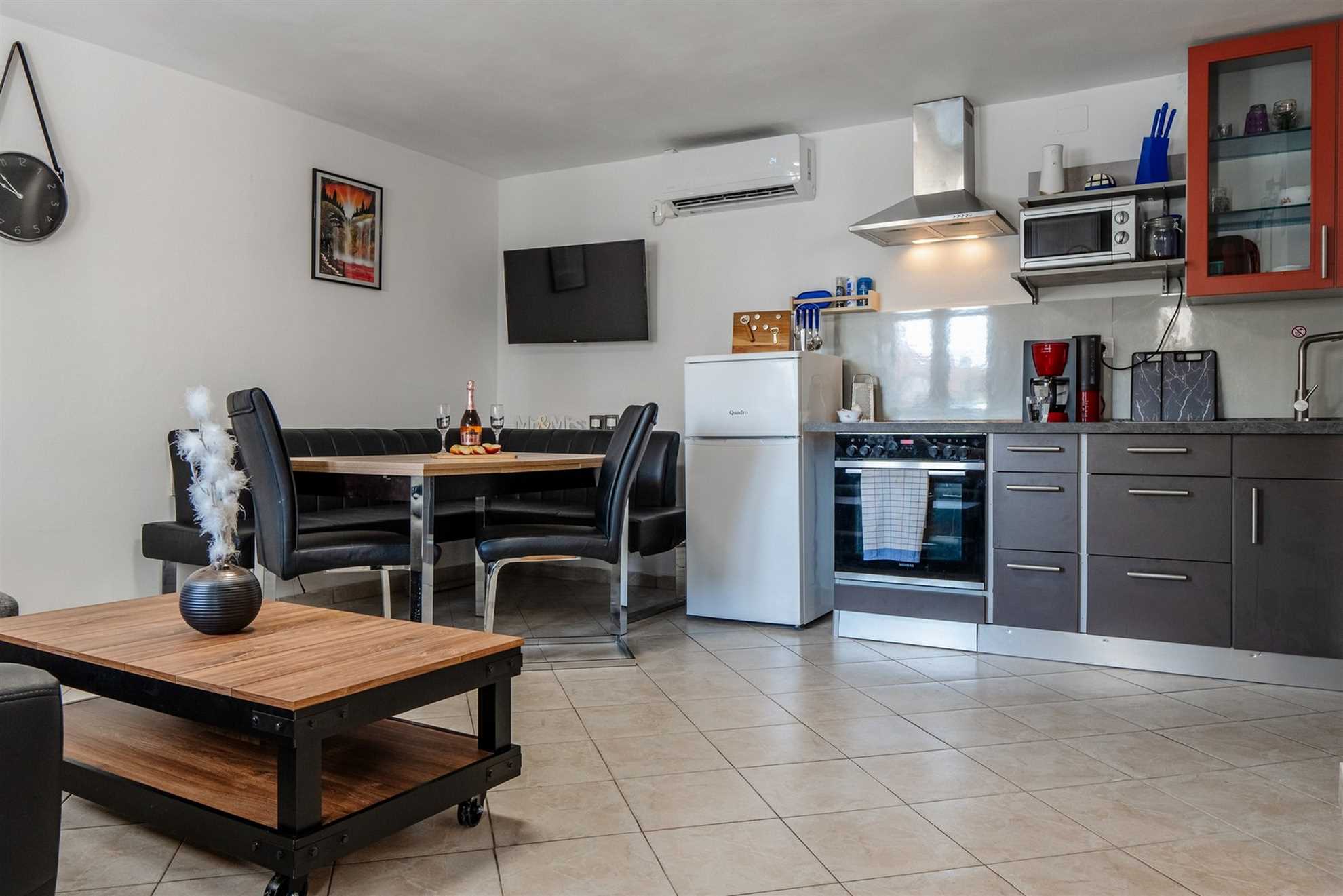 App Jurčević 1 - for 2-4 persons | quiet location | just 200m from beach