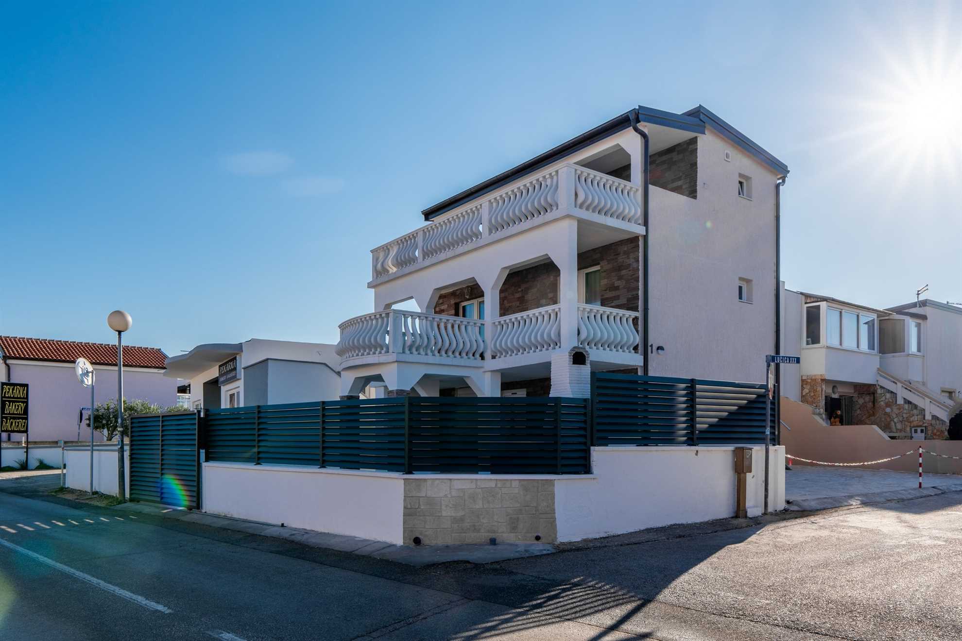 App Jurčević 1 - for 2-4 persons | quiet location | just 200m from beach