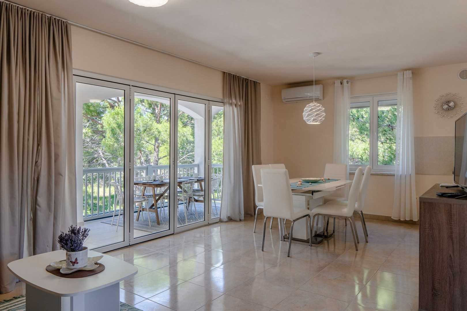 App Šum mora 3 - Sea view | only 20m from beach | 3 bedrooms