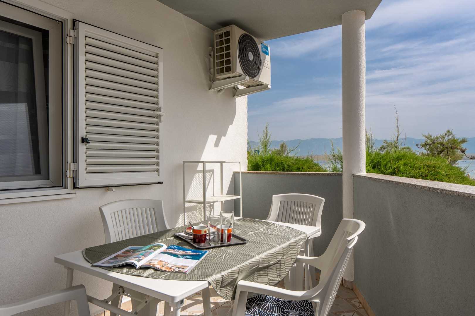 Andy's Perla - Beachfront apartment | for 4 persons