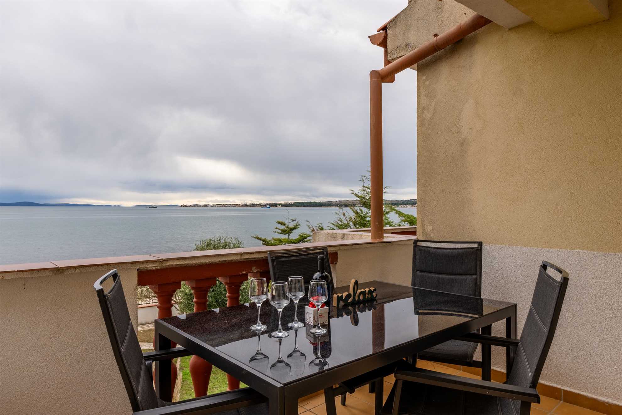 App Strand 6 - Sea view apartment for 2-3 per. | quiet location | Jacuzzi