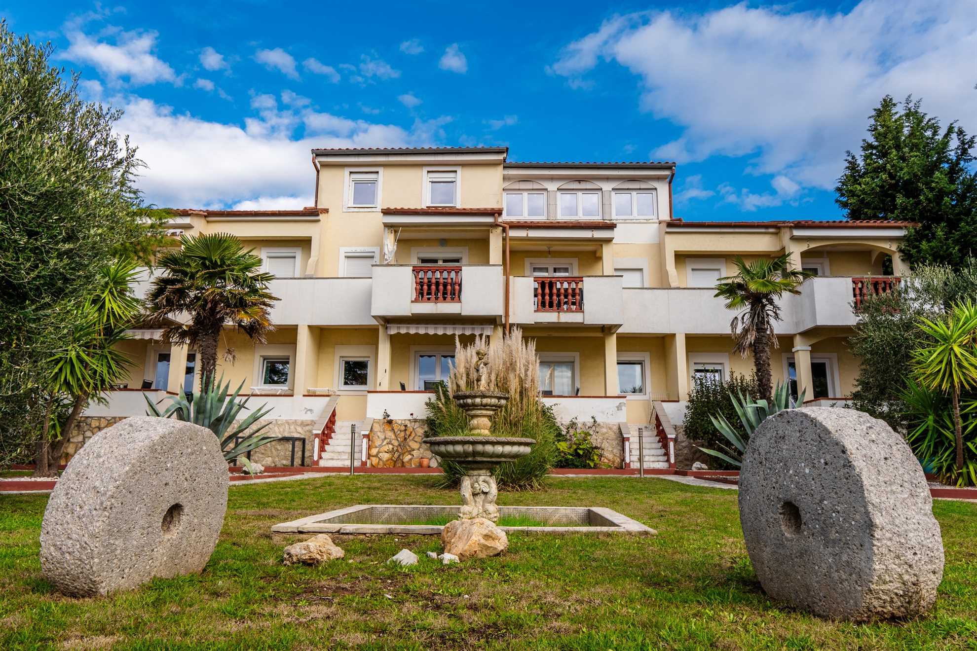 App Strand 6 - Sea view apartment for 2-3 per. | quiet location | Jacuzzi