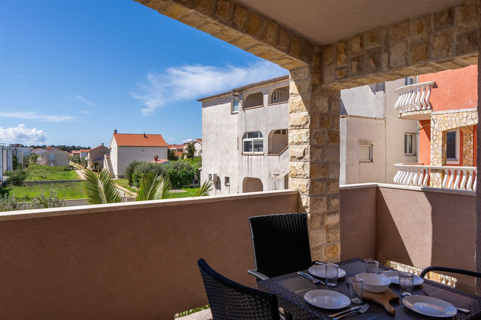 App Josipović 1 - Apartment with balcony | for 2-4 persons | BBQ