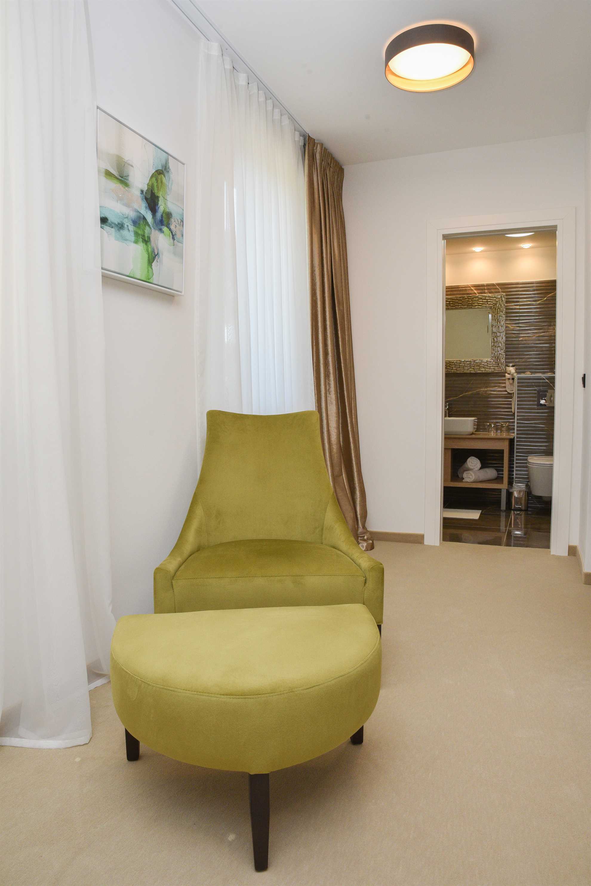 Deluxe double room with park view - 204 