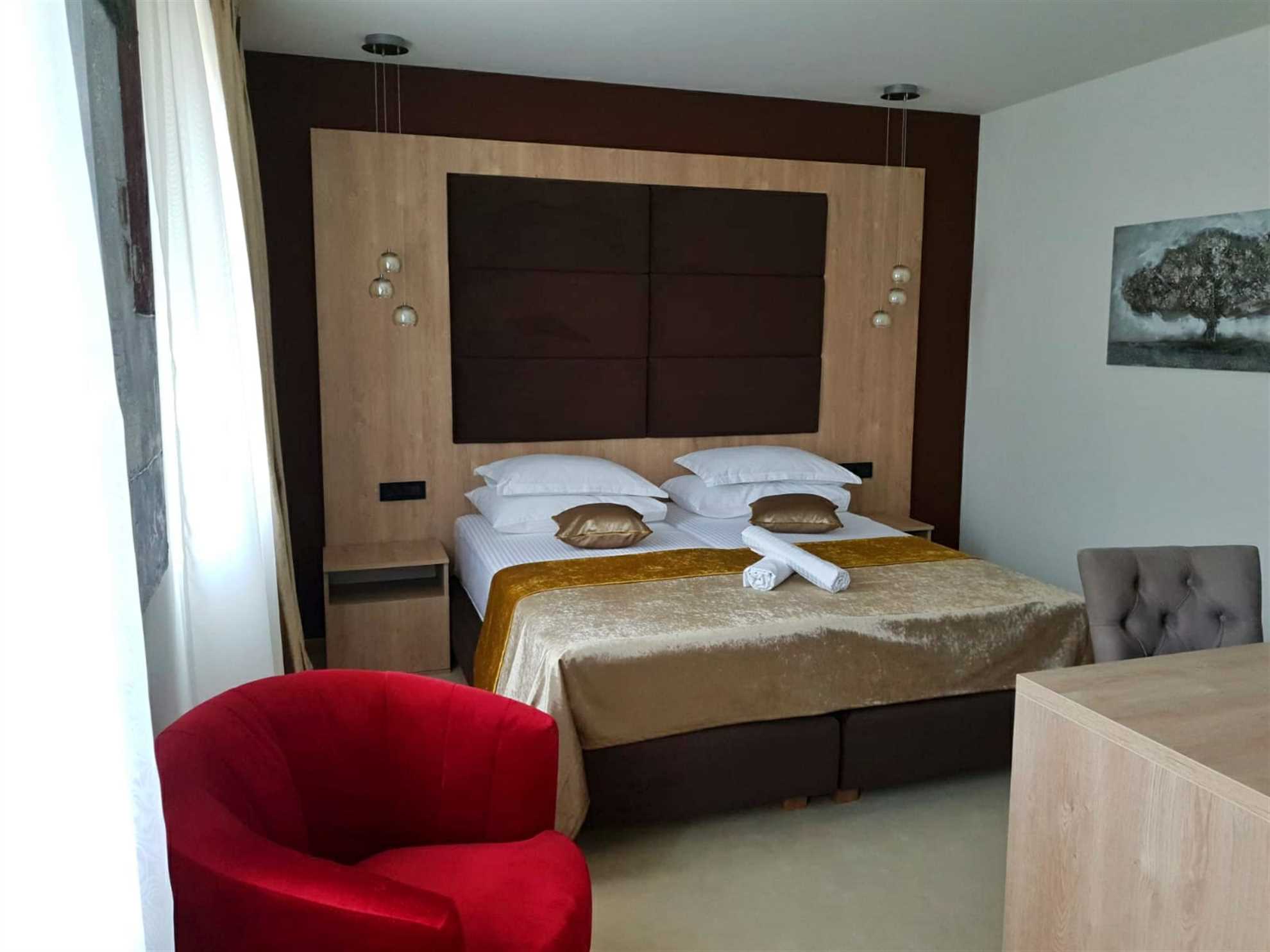 Image of Deluxe double room with park view - 205