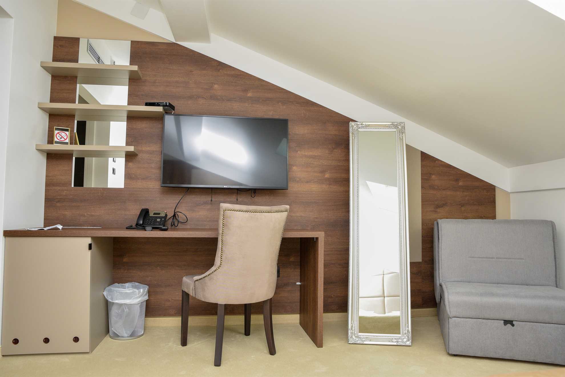 Deluxe double room - 301 