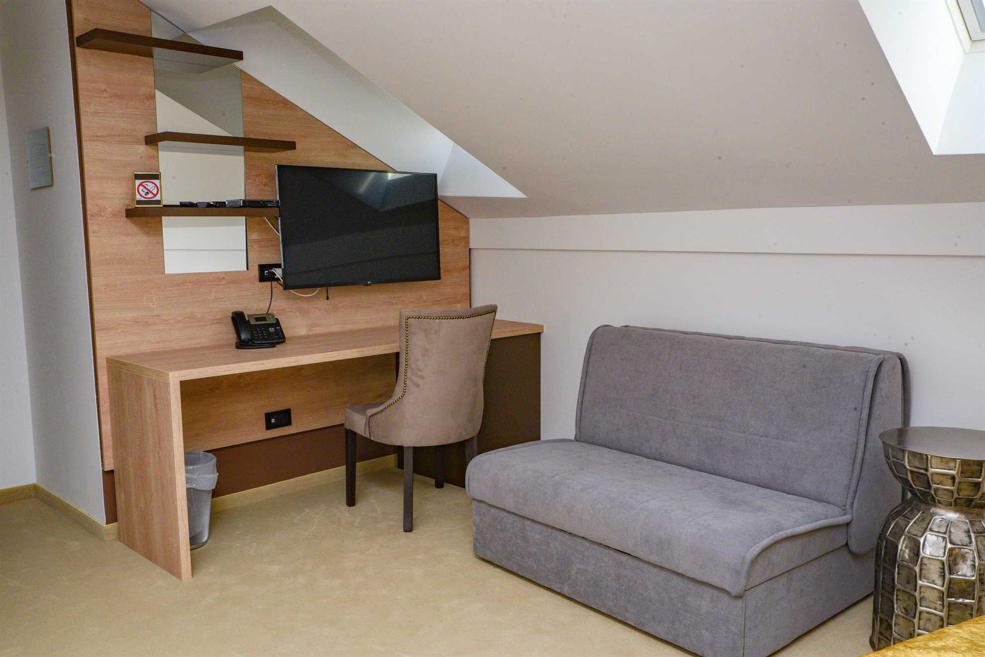 Deluxe double room - 302