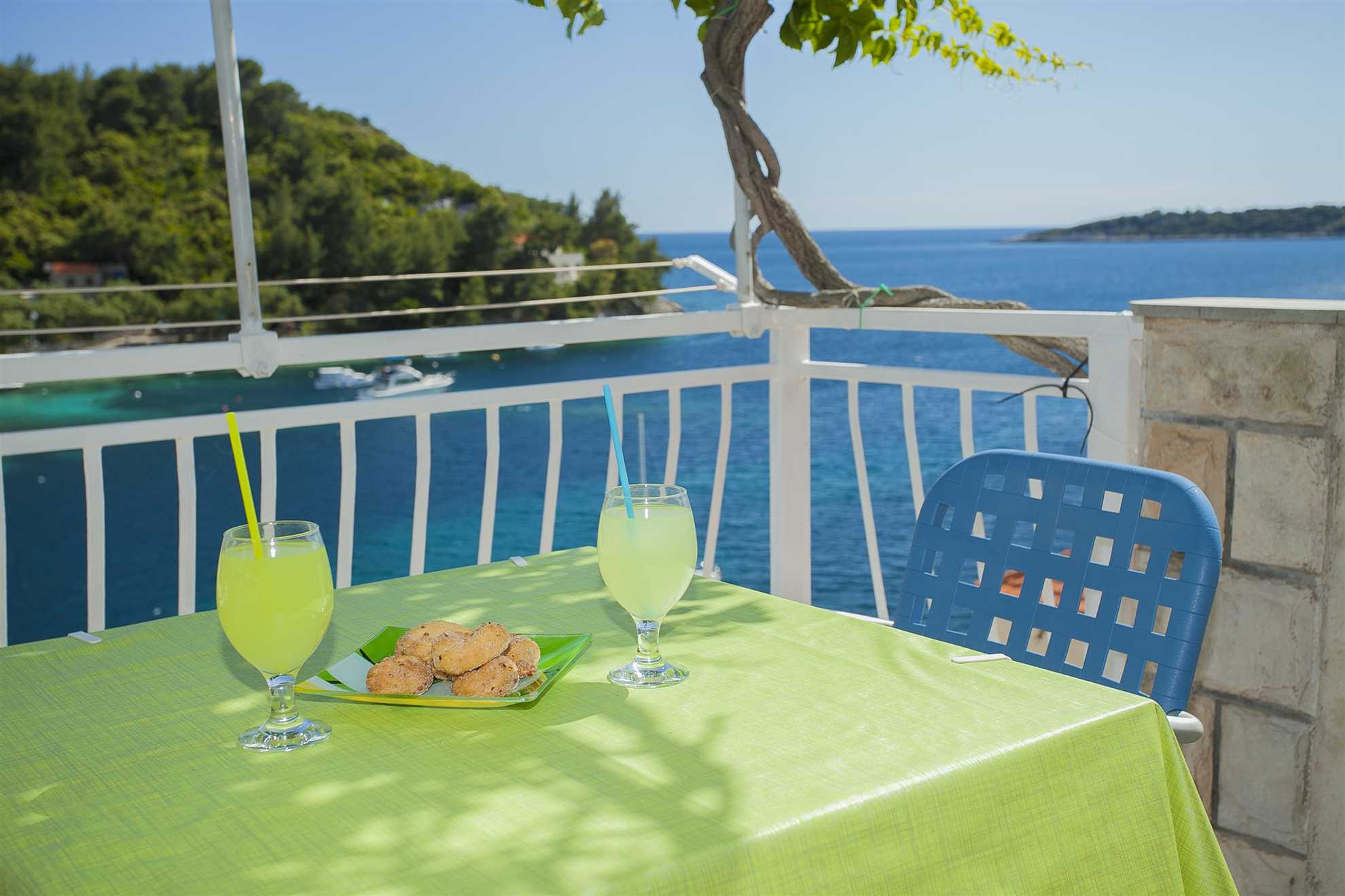 Studio apartment for 2 persons with sea view