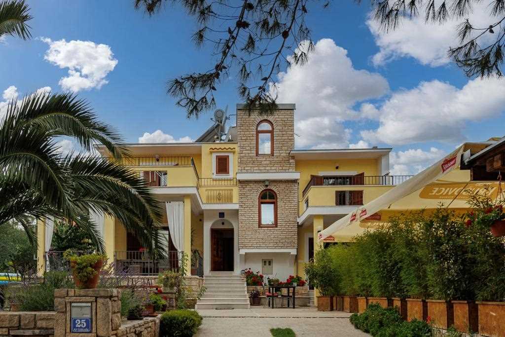 Studio Apartman Hablando samo 70 m od mora