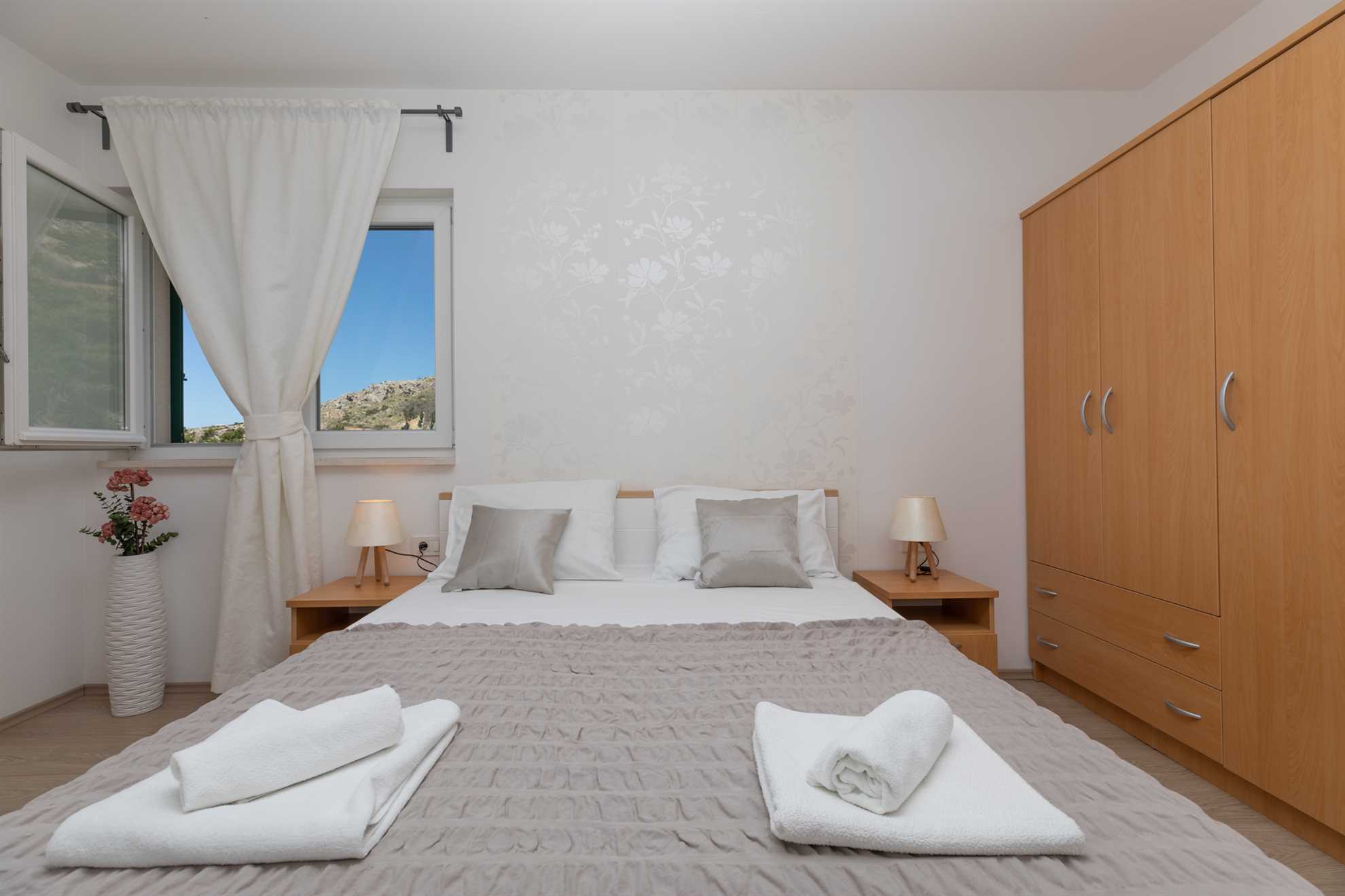 Apartment 7 (2+2) with balcony and seaview