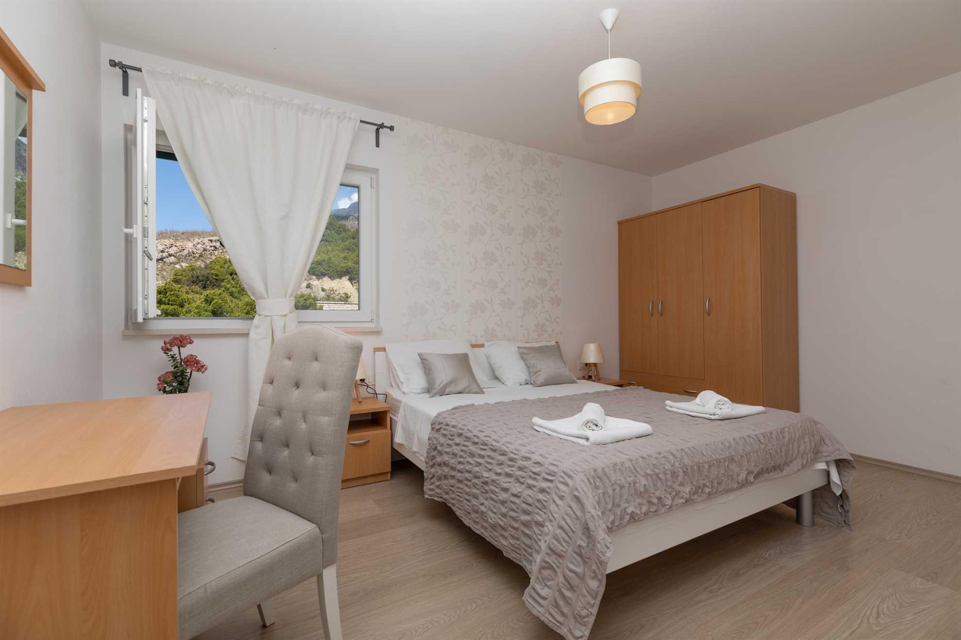 Apartment 8(4+2) with balcony and seaview