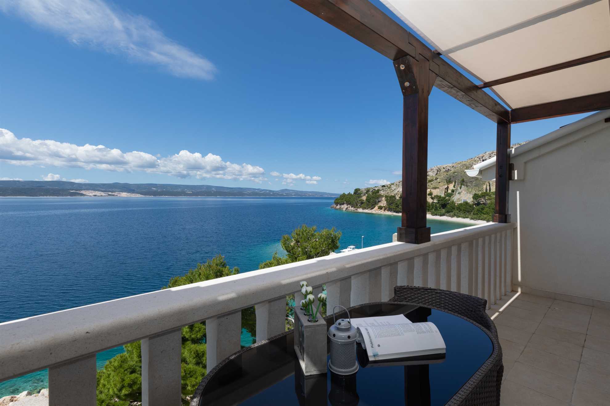 Apartment 8(4+2) with balcony and seaview