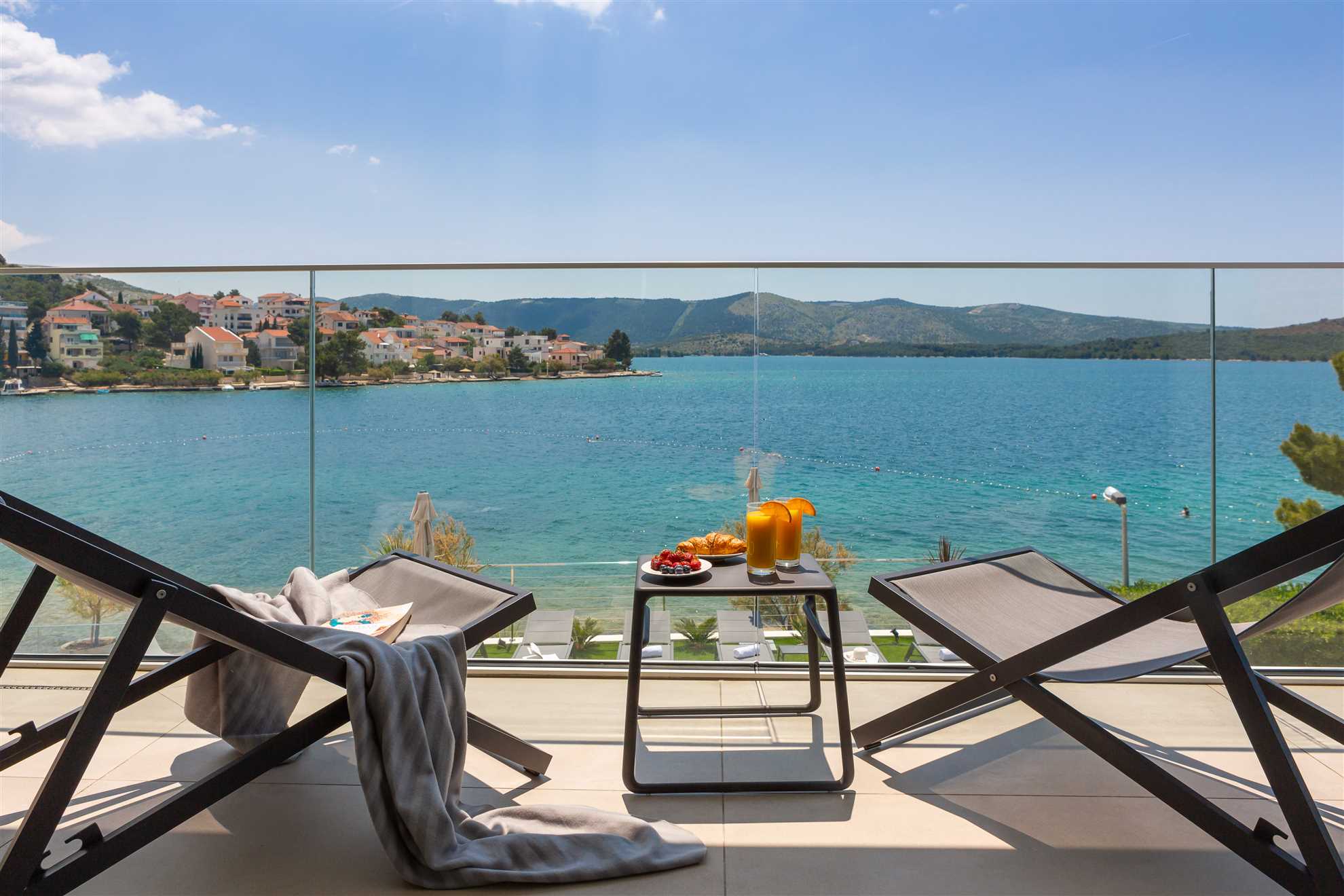 Villa Pepera with amazing sea view and heated pool