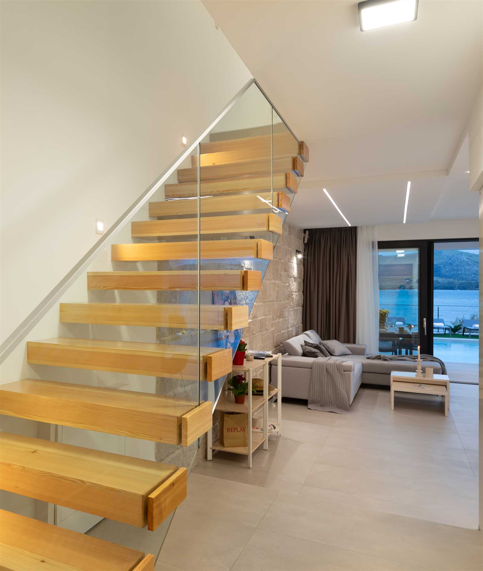 Villa Pepera with amazing sea view and heated pool