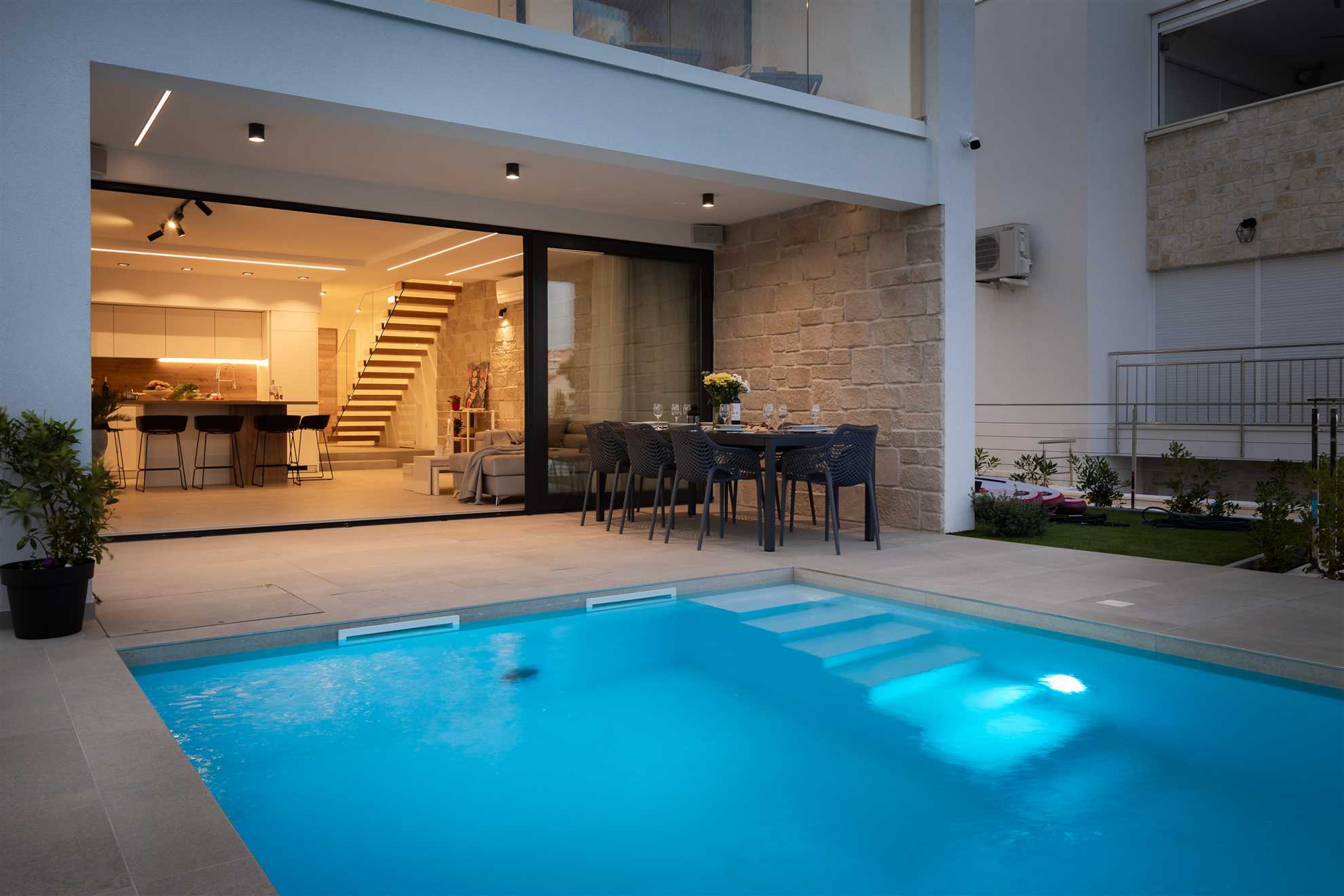 Villa Pepera with amazing sea view and heated pool