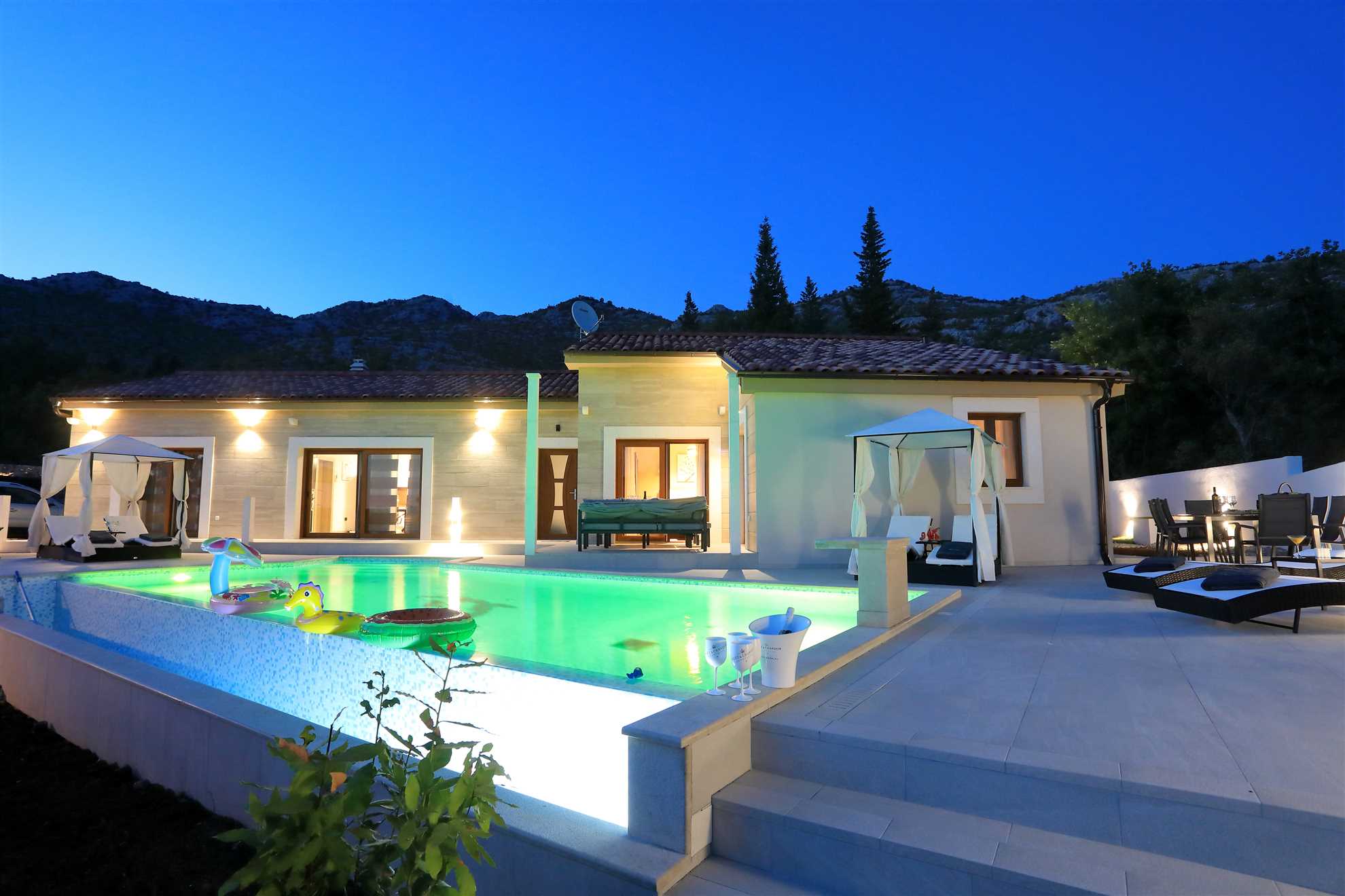 Luxurious Villa Ivana II