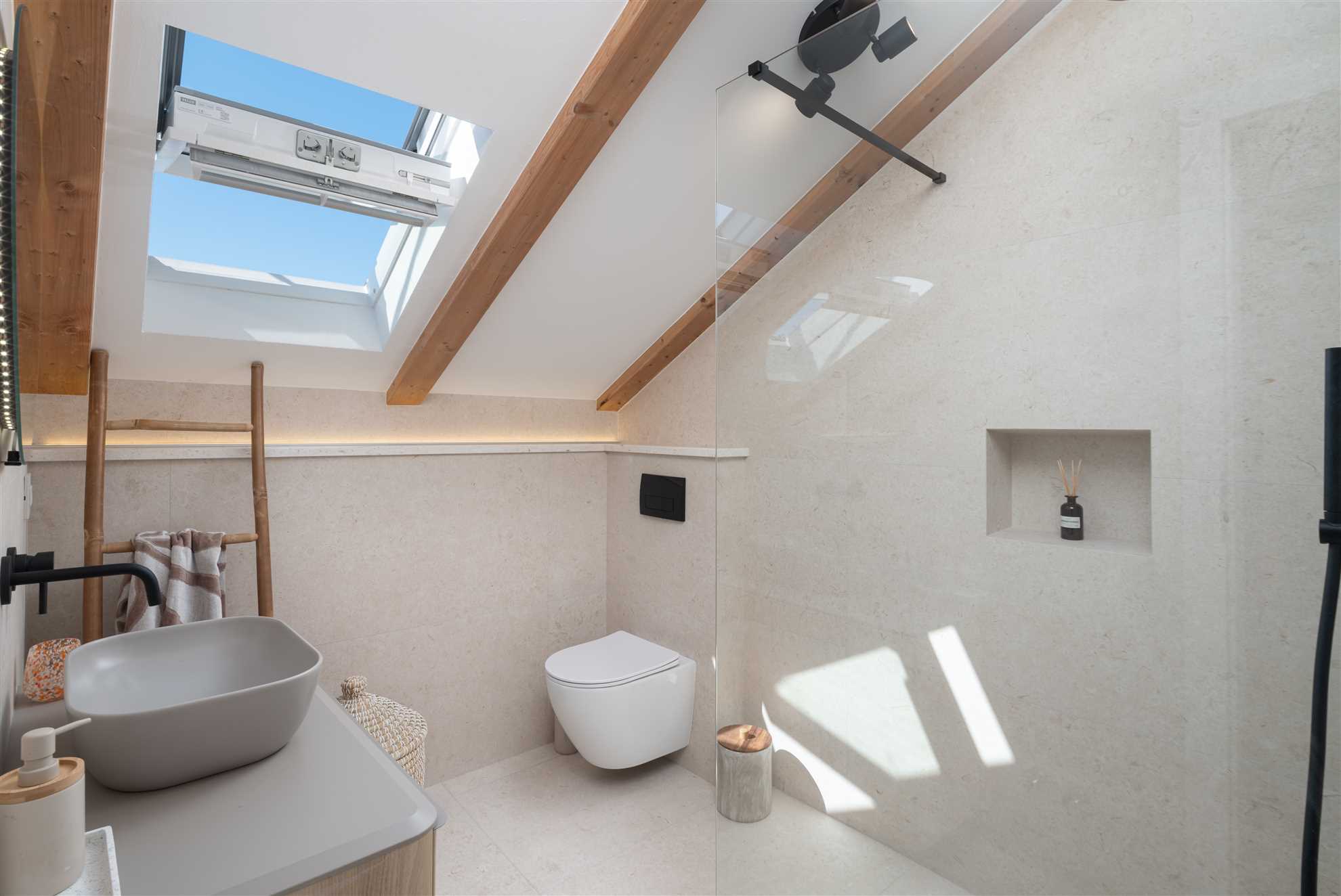 Stone house Casa Lumina
