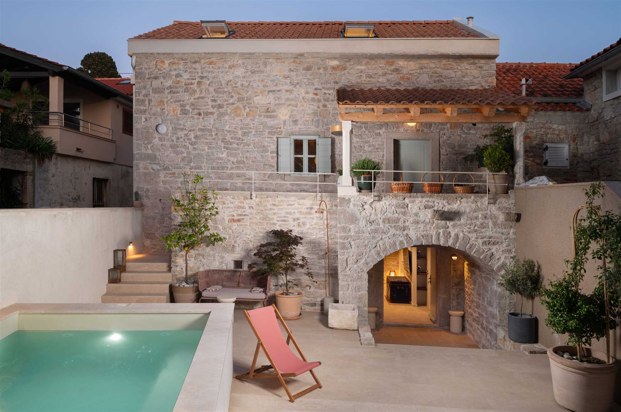 Stone house Casa Lumina