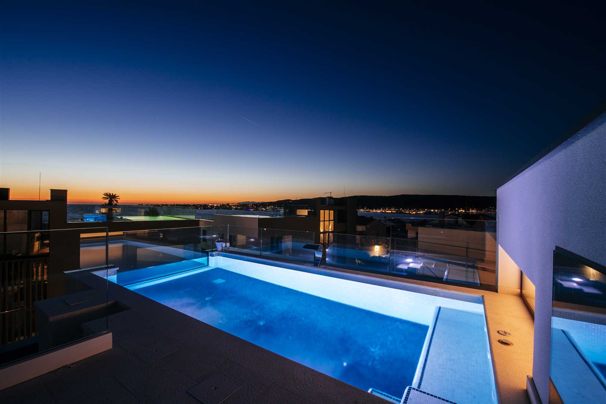 Crystal Holiday Residence II - penthouse apartment