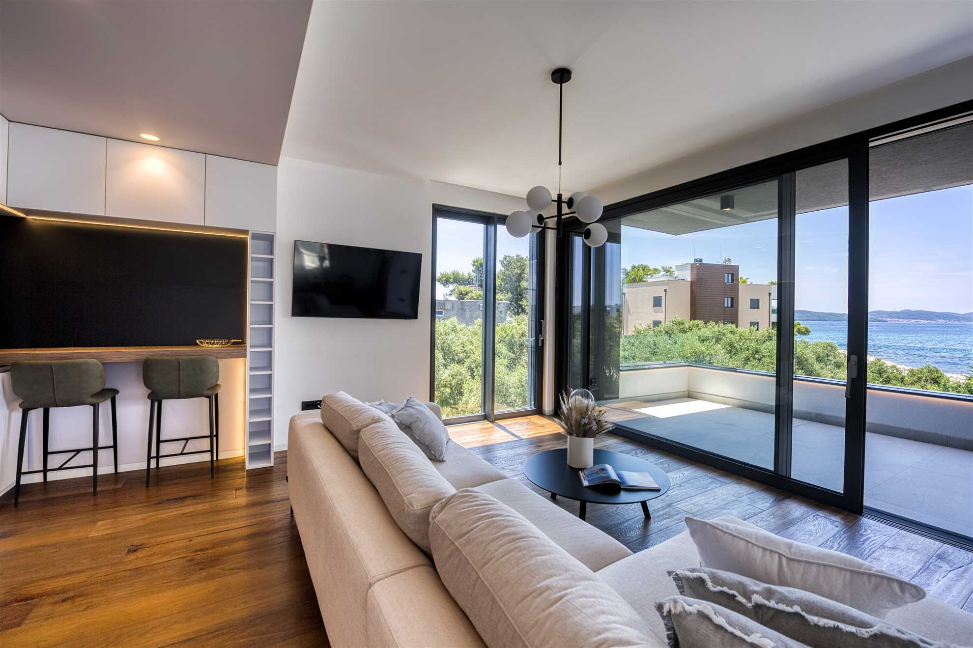 Crystal Holiday Residence II - penthouse apartment