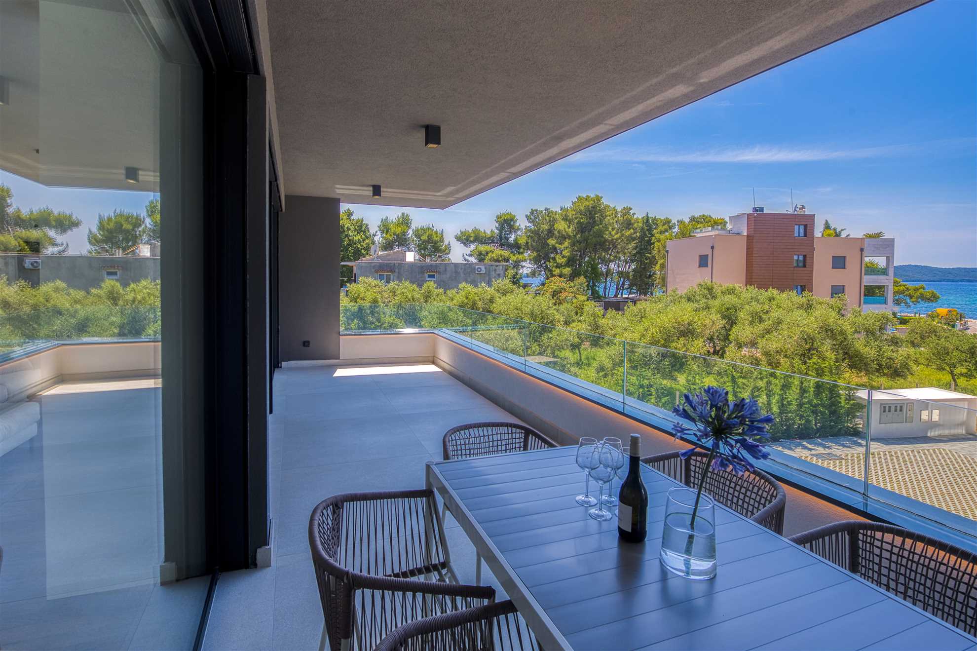 Crystal Holiday Residence II - penthouse apartment