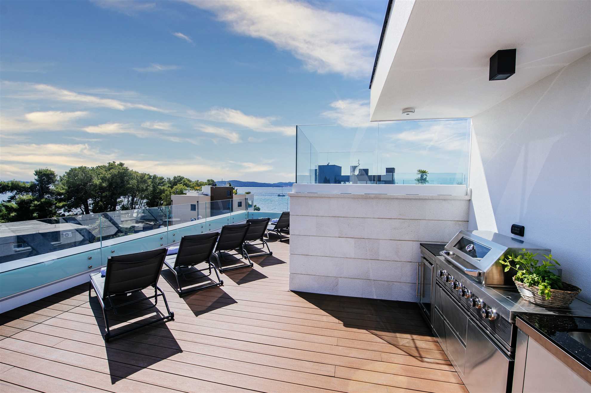 Crystal Holiday Residence II - penthouse apartment