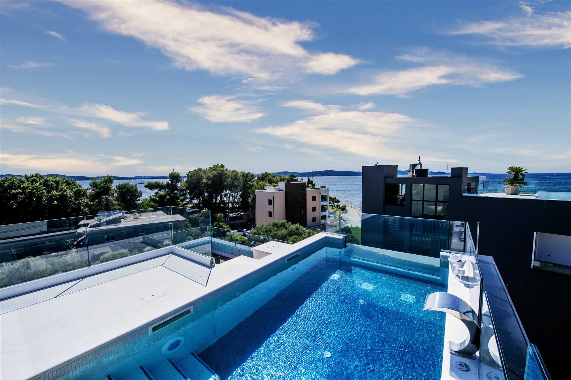 Crystal Holiday Residence II - penthouse apartment