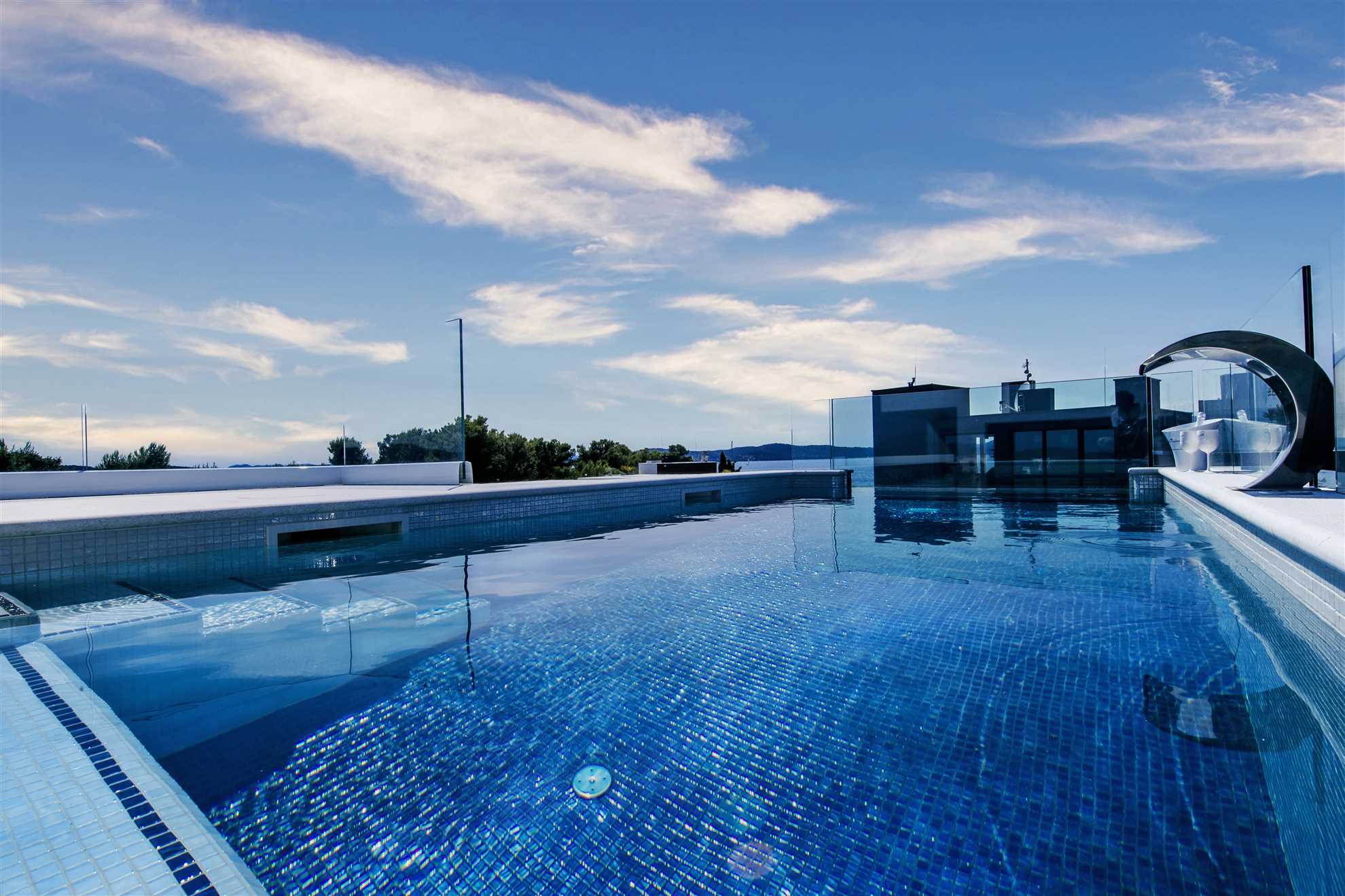 Crystal Holiday Residence II - penthouse apartment
