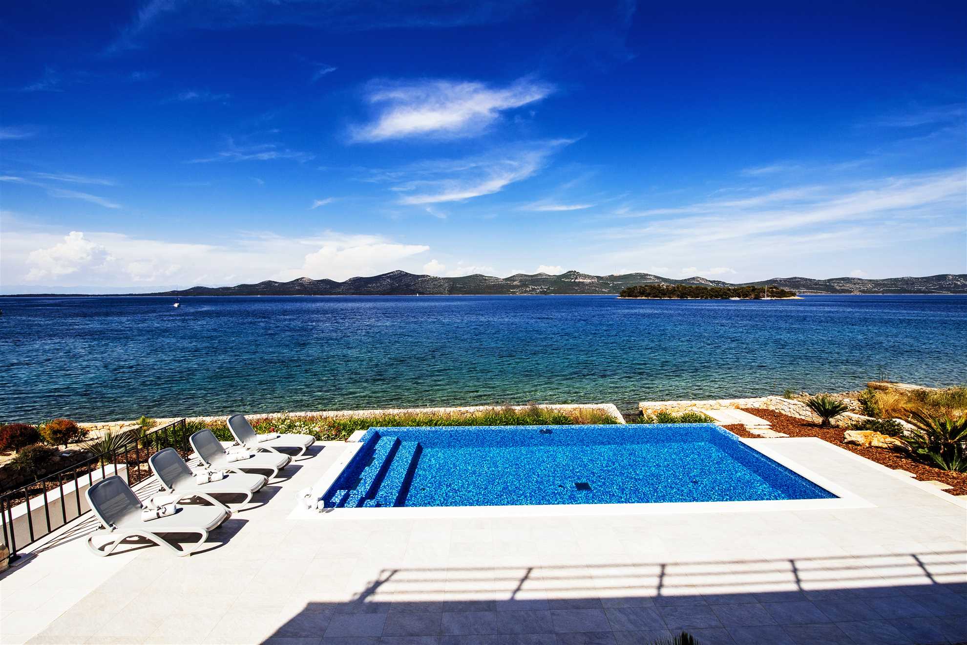 Villa Anita II - Dalmatian island Gem