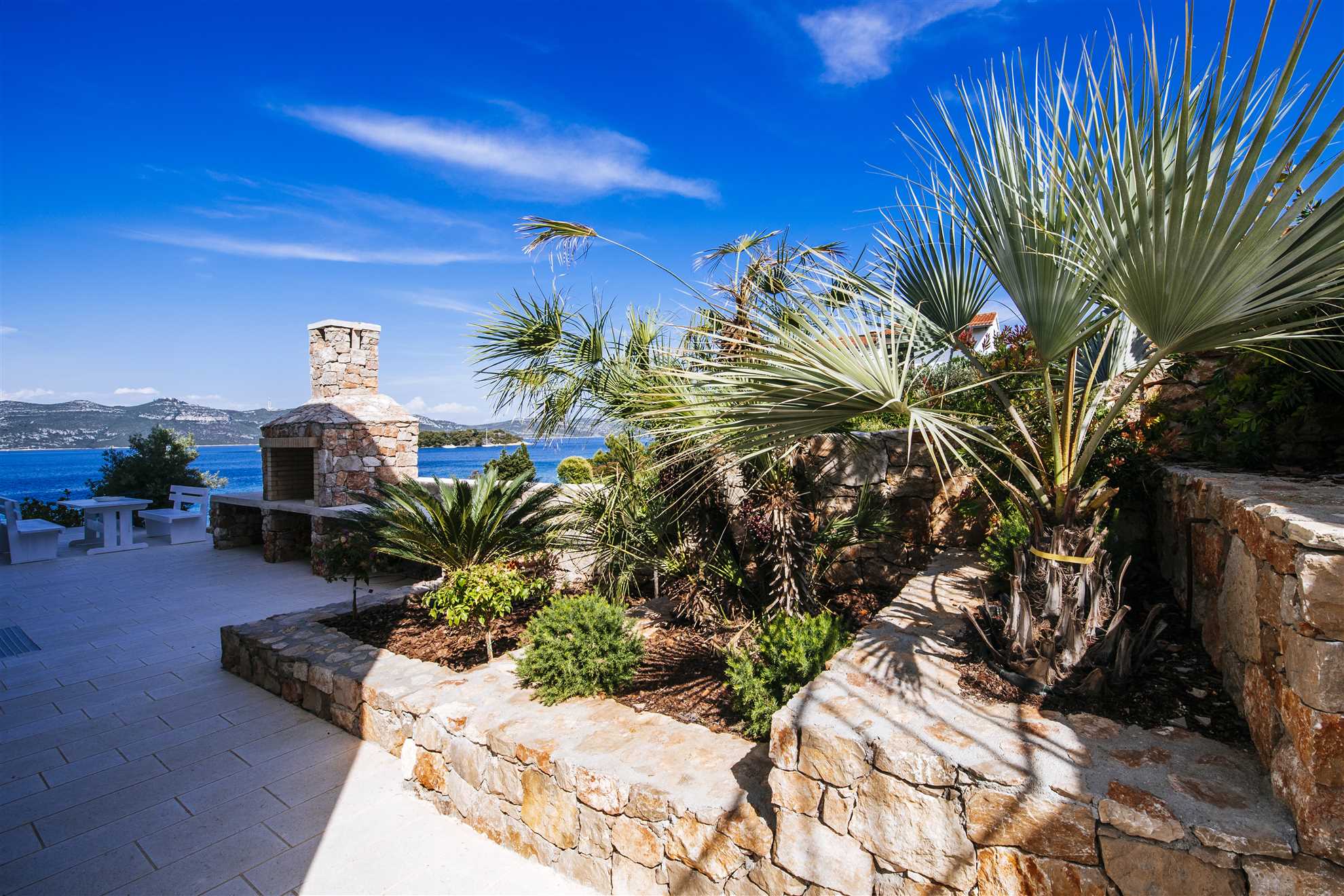 Villa Anita II - Dalmatian island Gem