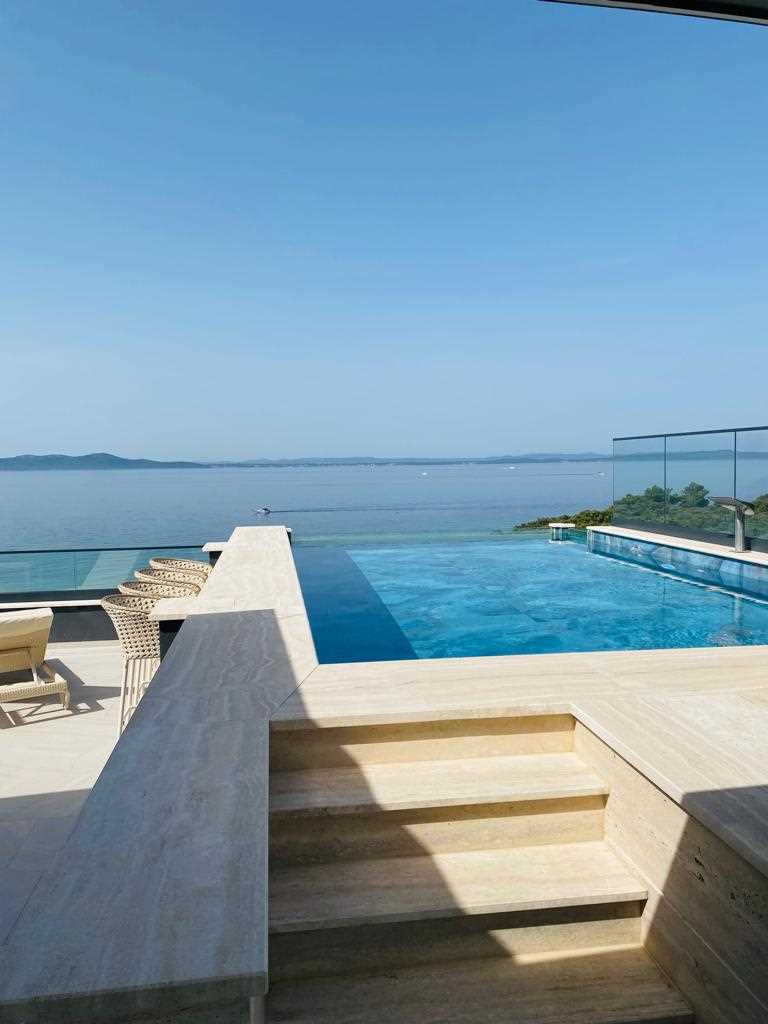 Deen Deluxe Penthouse