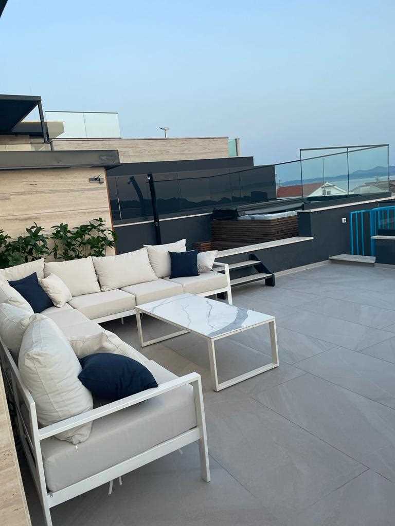 Deen Deluxe Penthouse