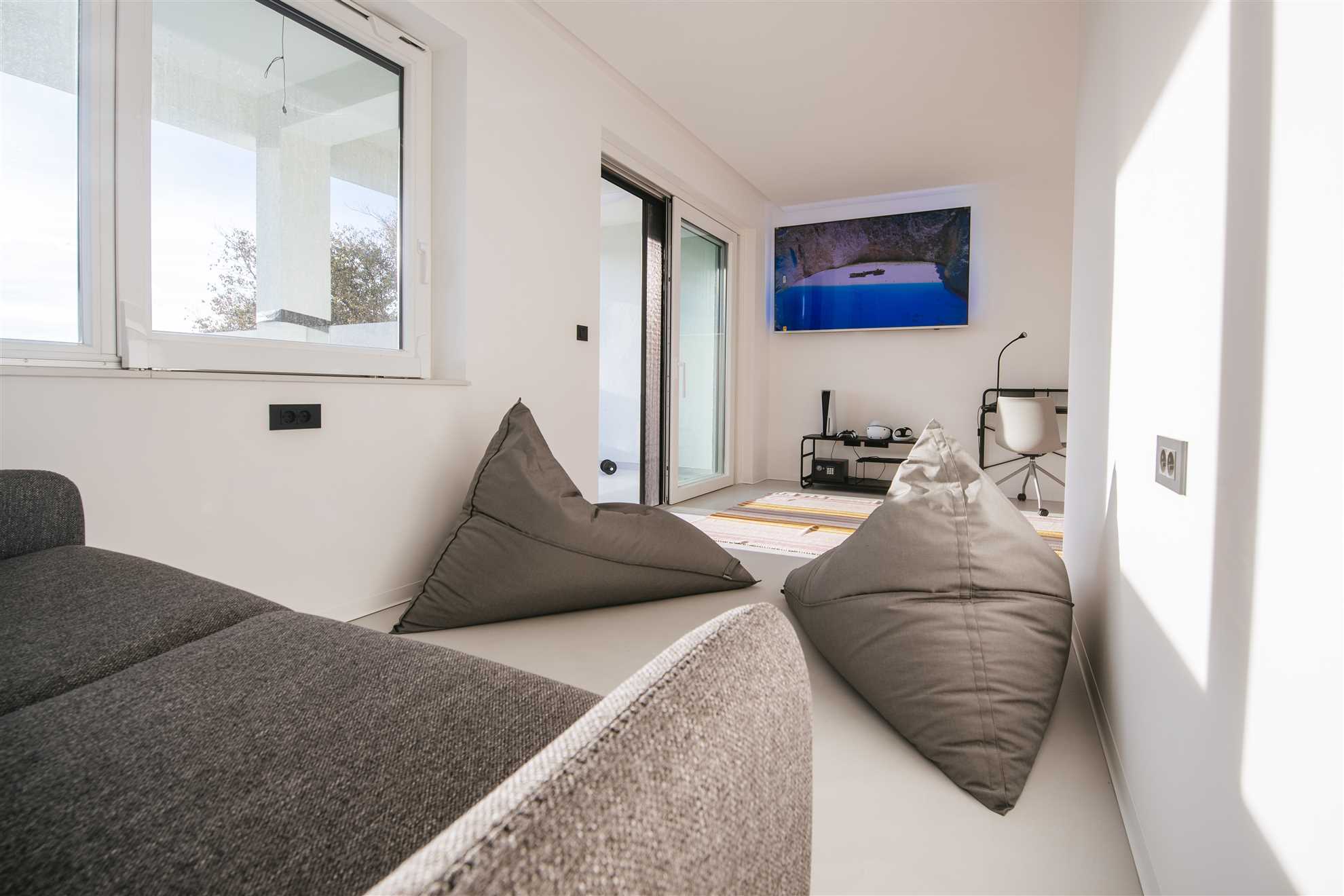 VILLA FELICITA - modern and luxurious