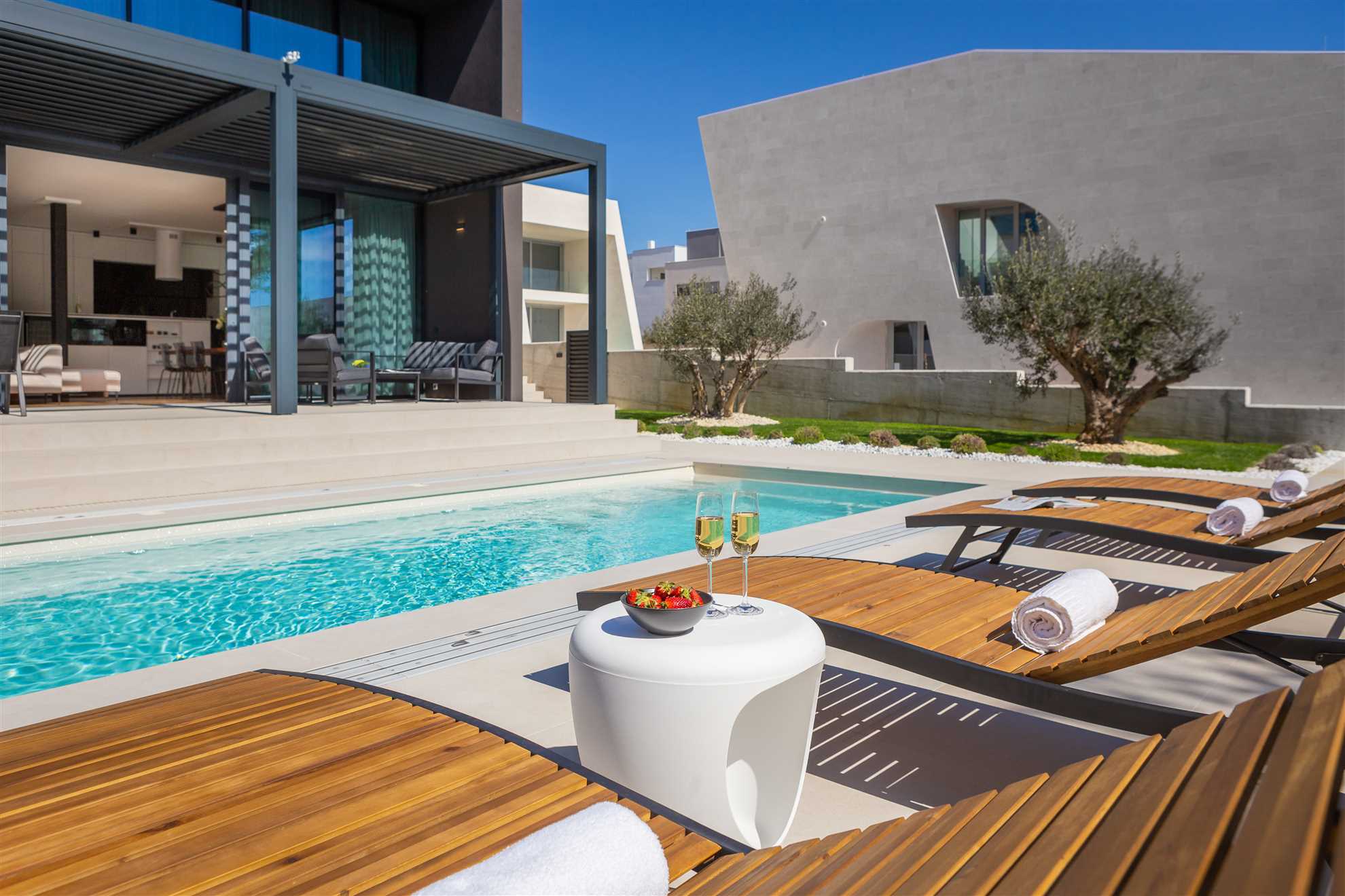 VILLA ACACIA - Coastal Bliss