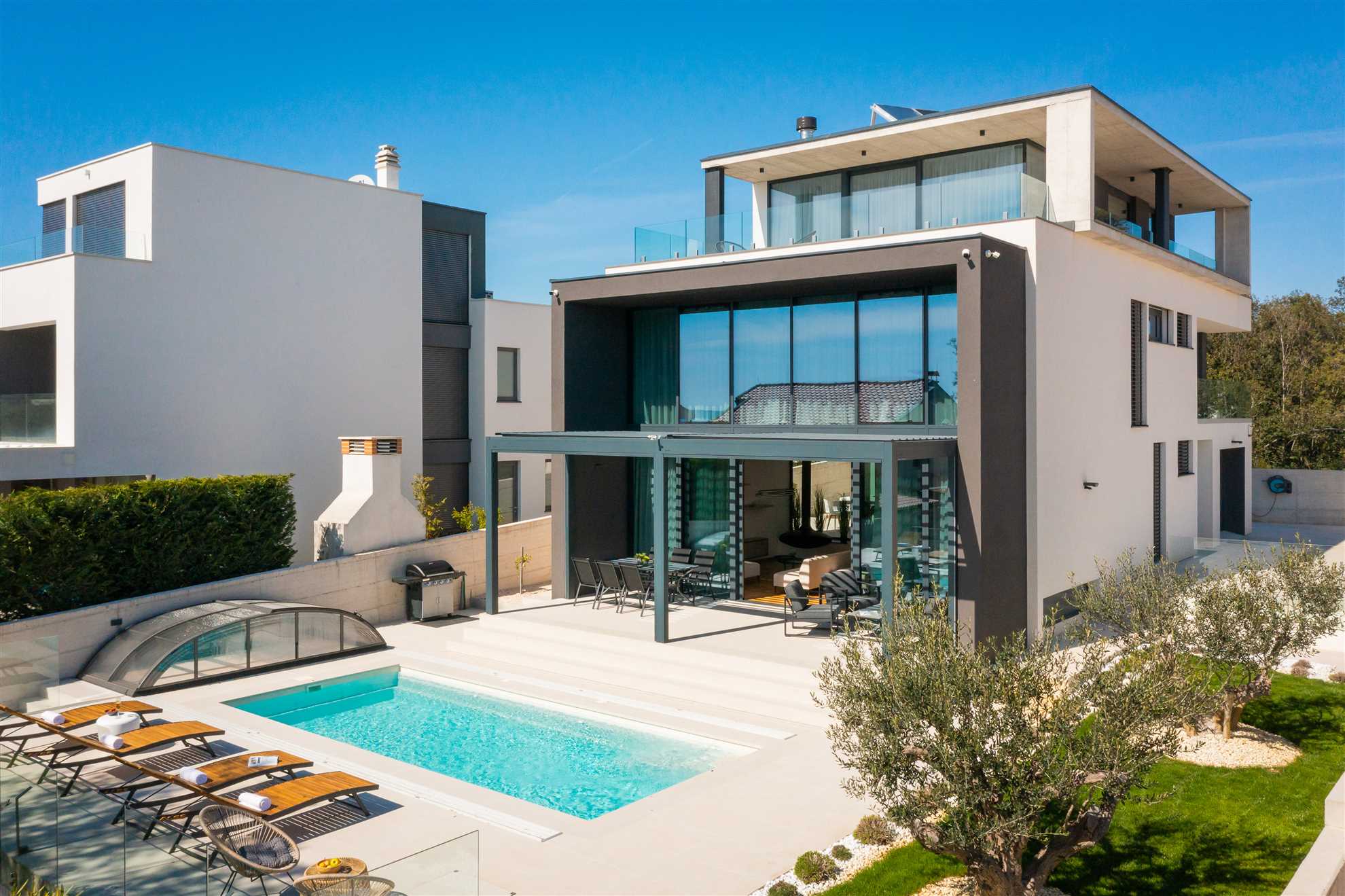 VILLA ACACIA - Coastal Bliss