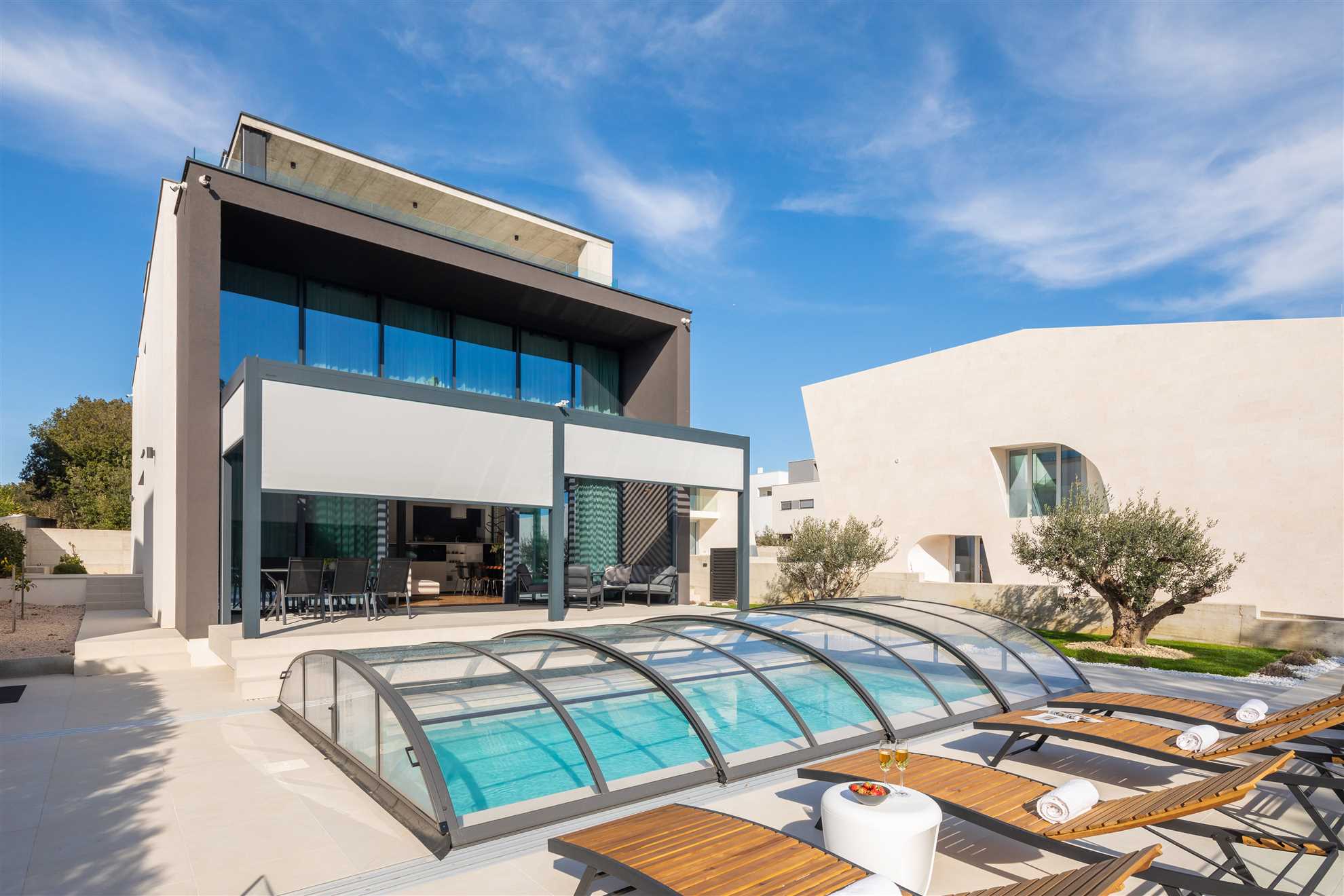 VILLA ACACIA - Coastal Bliss