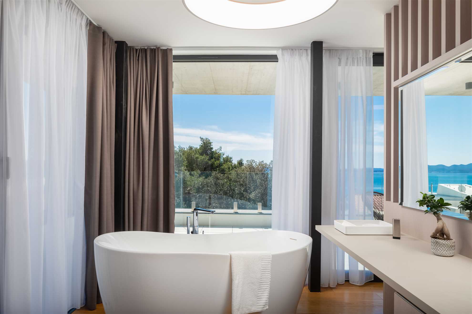VILLA ACACIA - Coastal Bliss