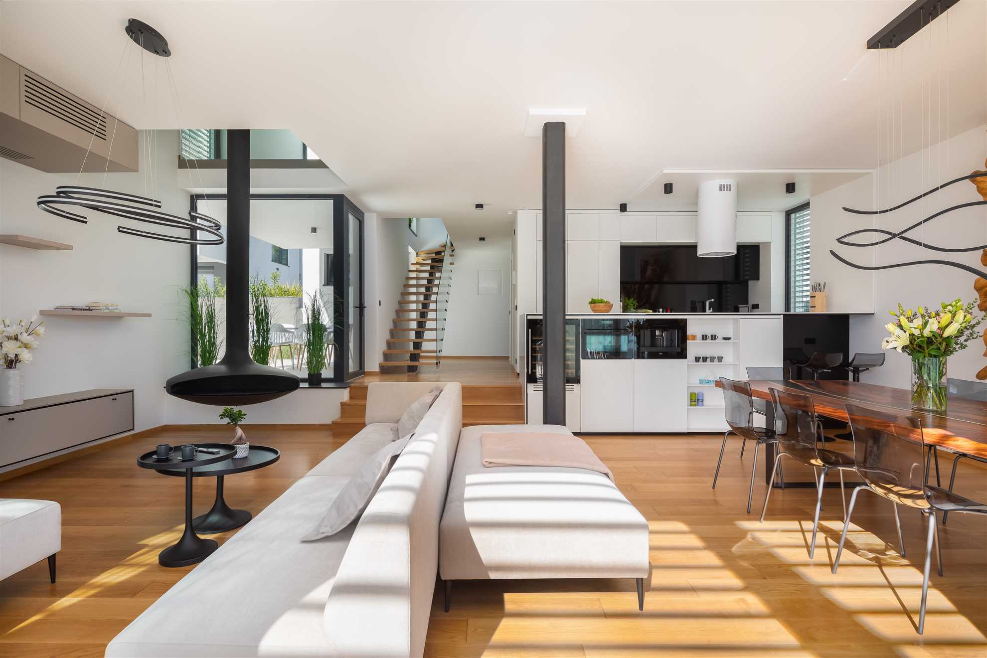VILLA ACACIA - Coastal Bliss
