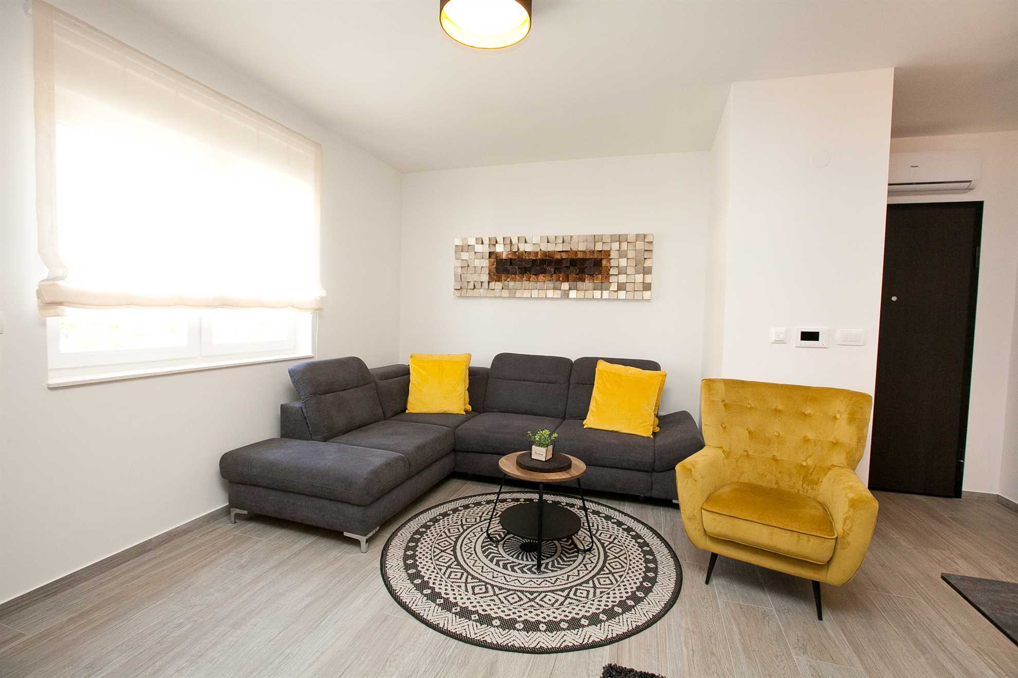 LUXURY APARTMENT EVA