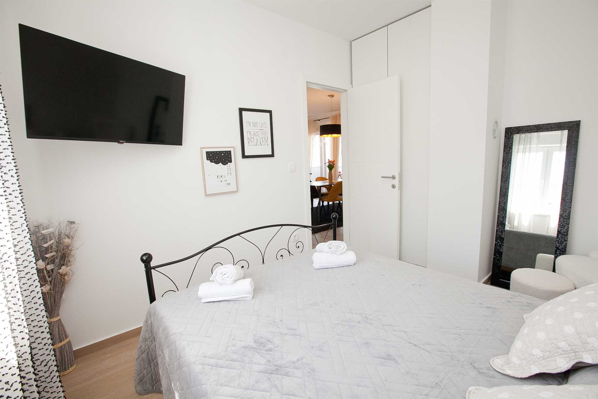LUXURY APARTMENT EVA