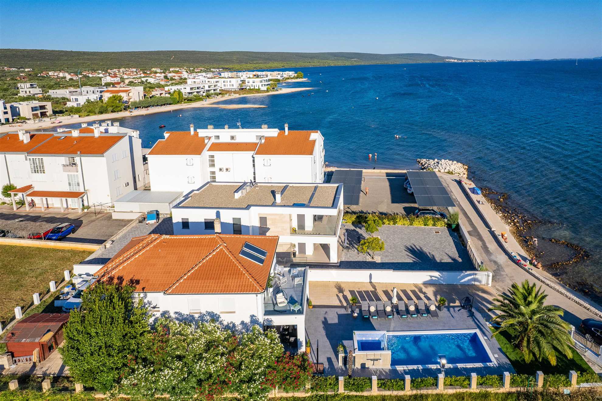 LUKSUZNA VILA MOREA SUKOŠAN