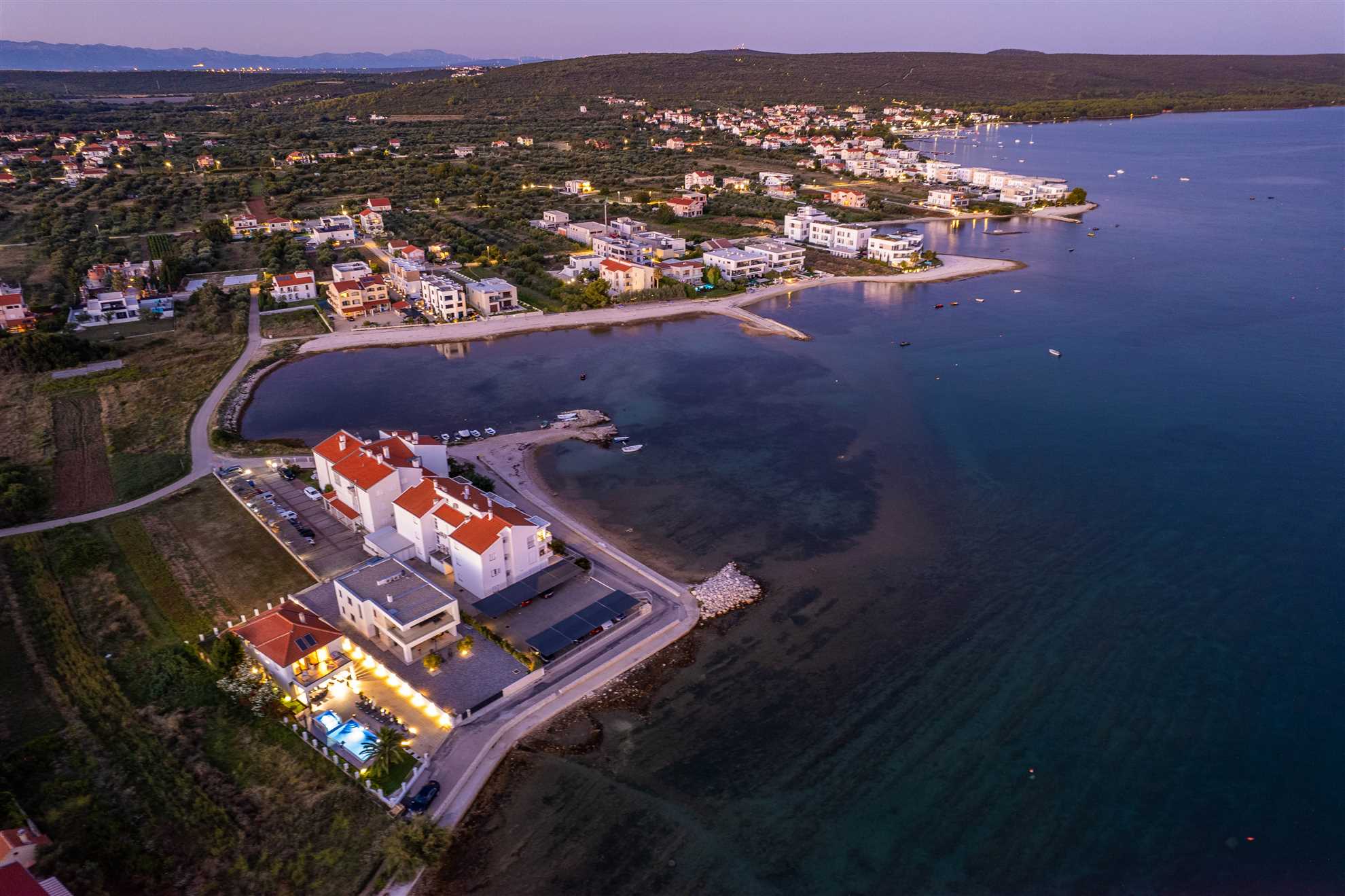 LUKSUZNA VILA MOREA SUKOŠAN