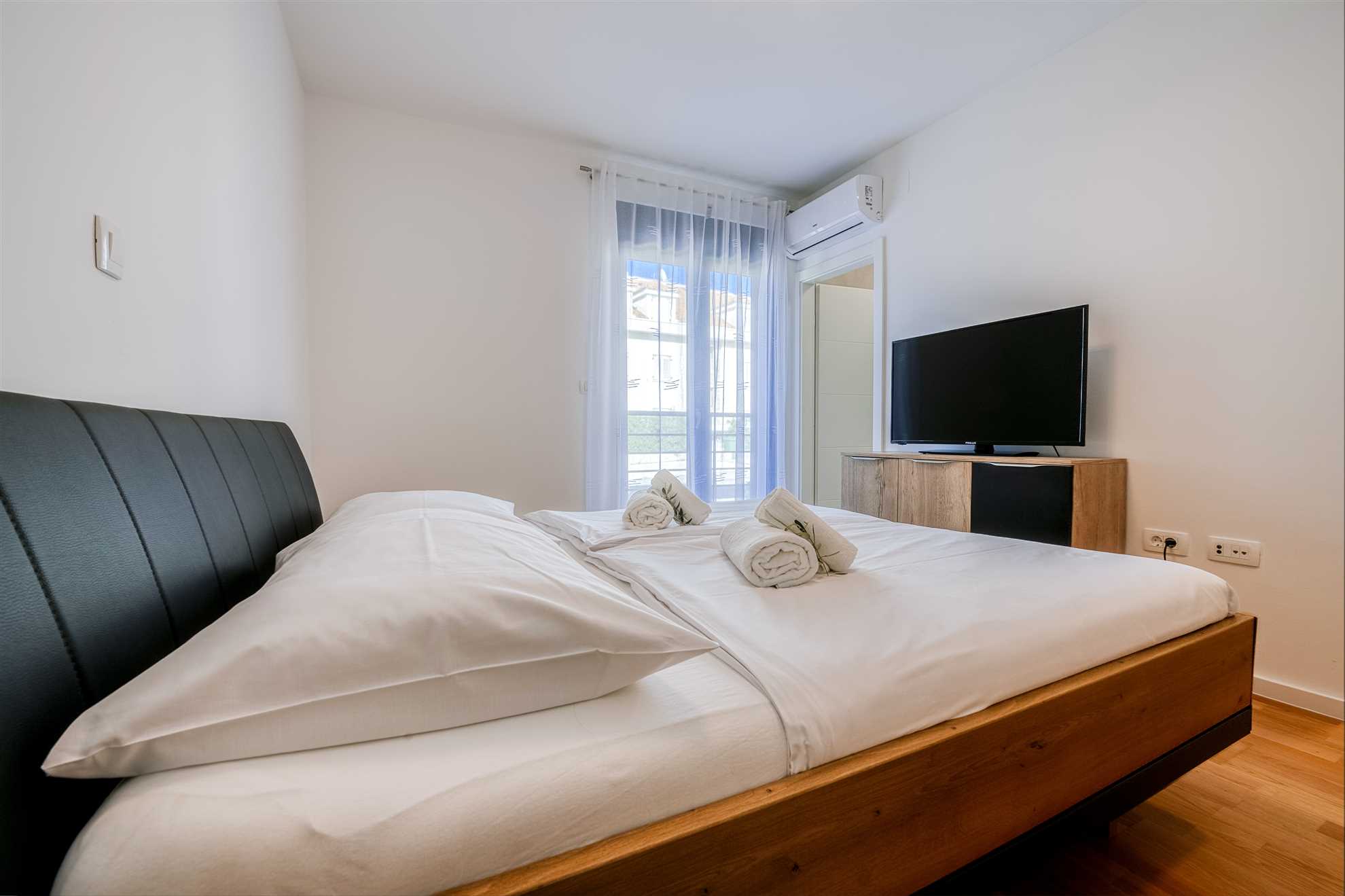 Apartment Budinski Beachfront