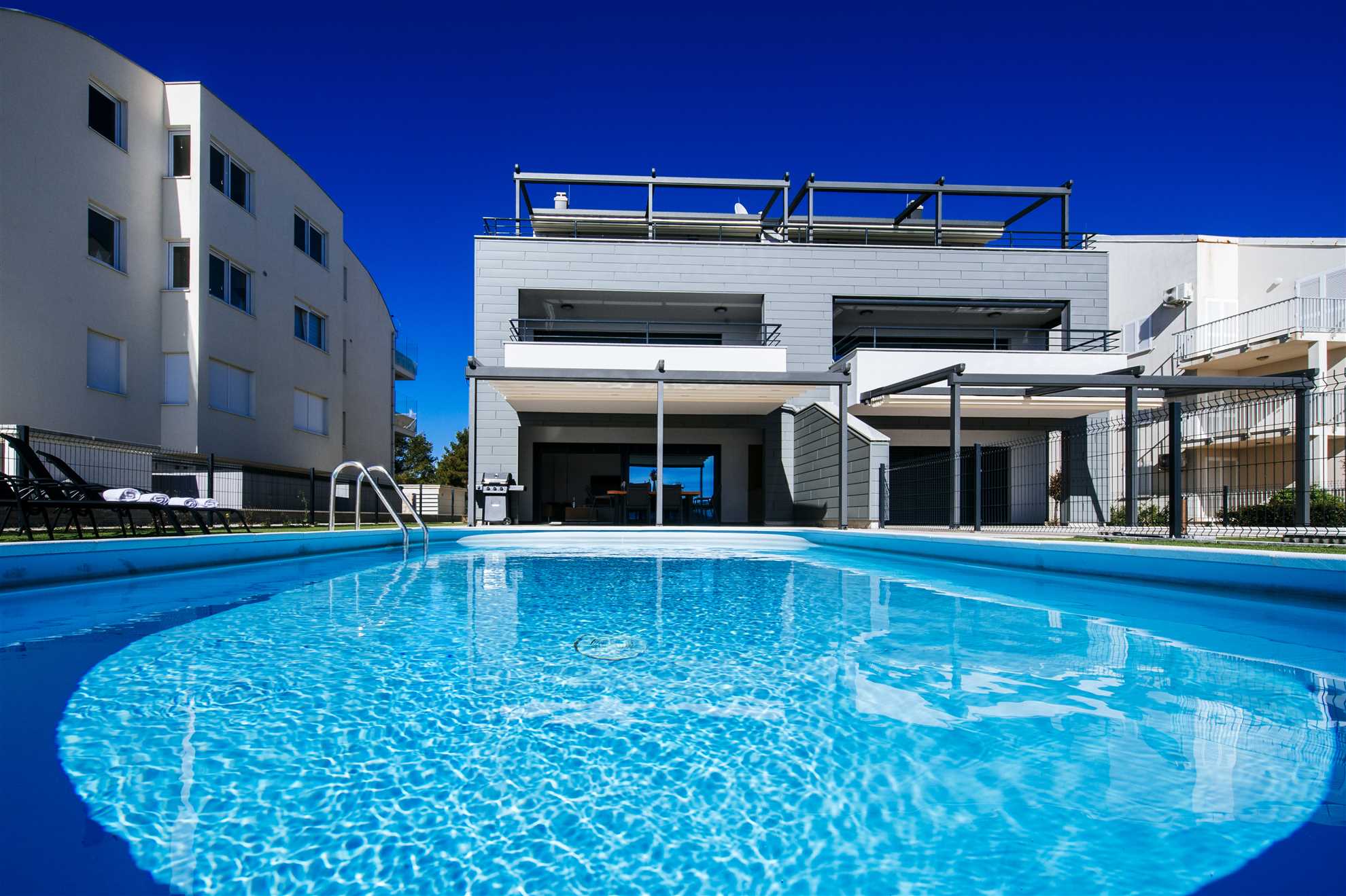 Apartment Budinski Beachfront
