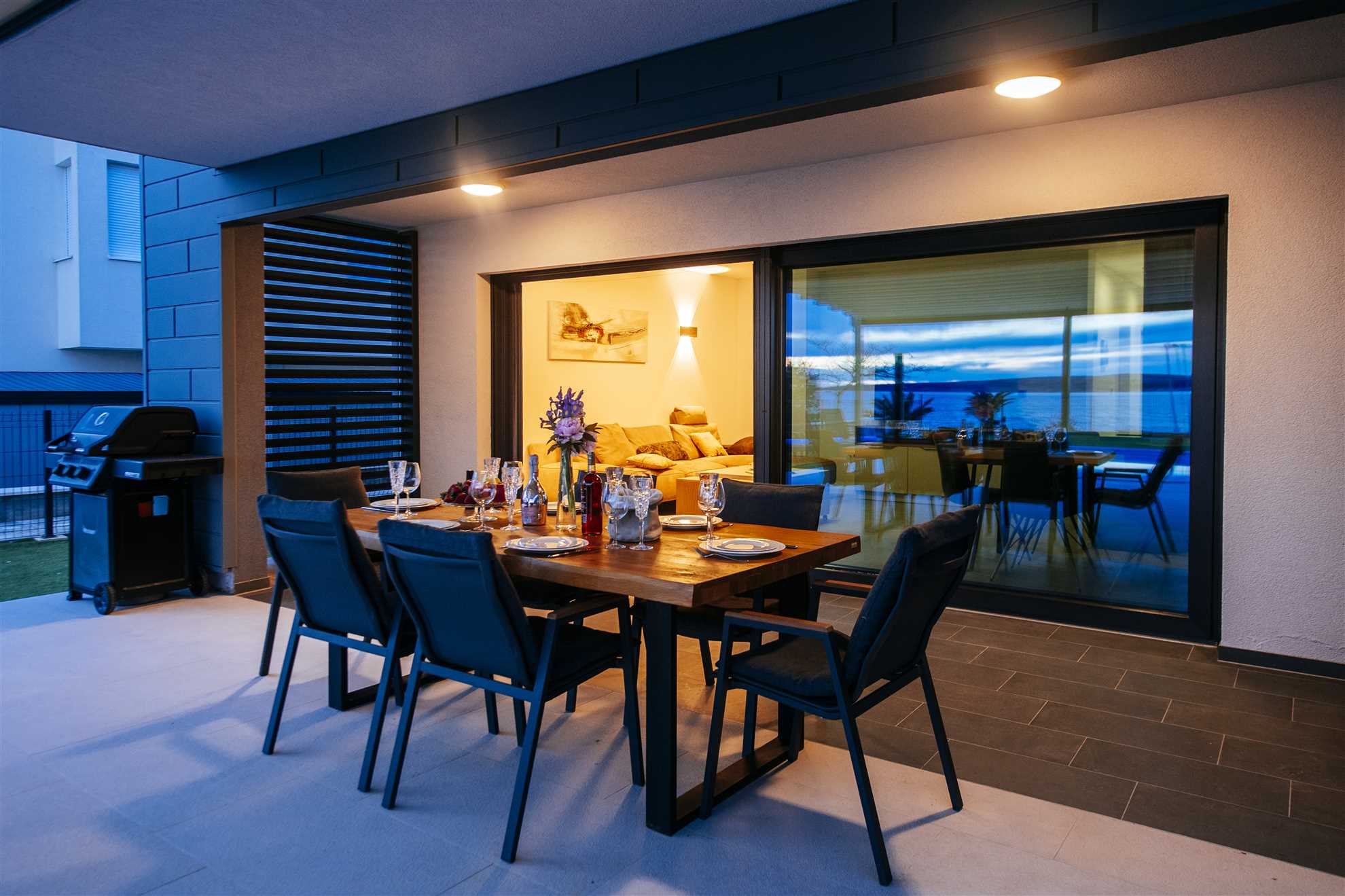 Apartment Budinski Beachfront