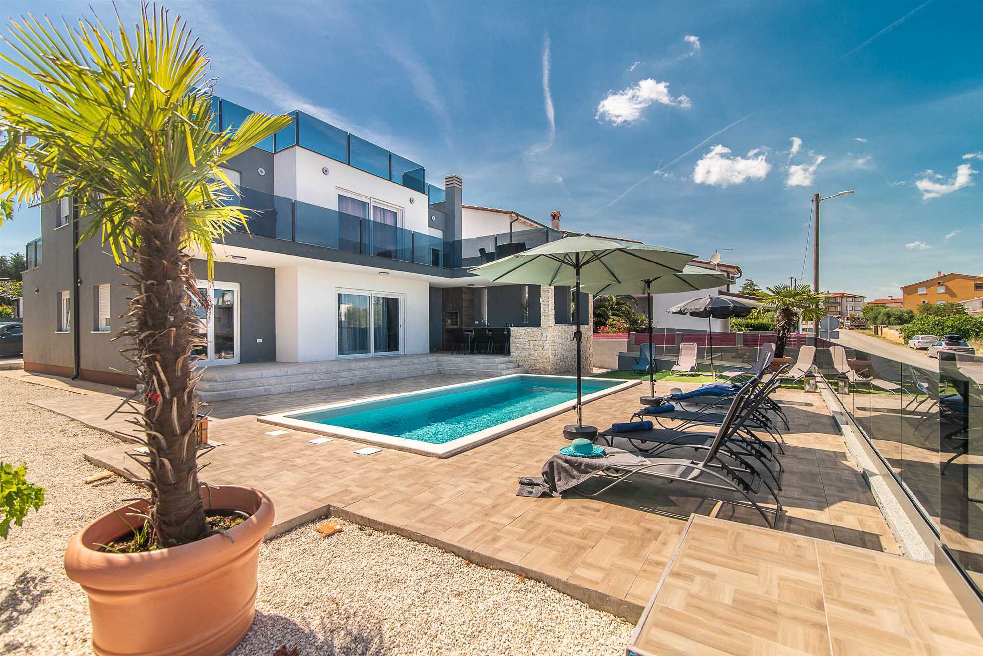 Luxury 5-bedroom Villa Ancora with private pool