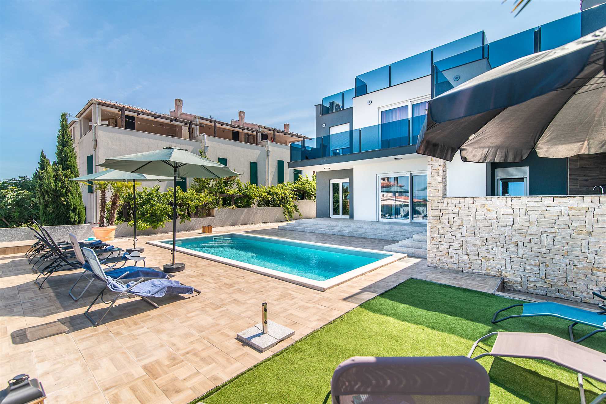 Luxury 5-bedroom Villa Ancora with private pool