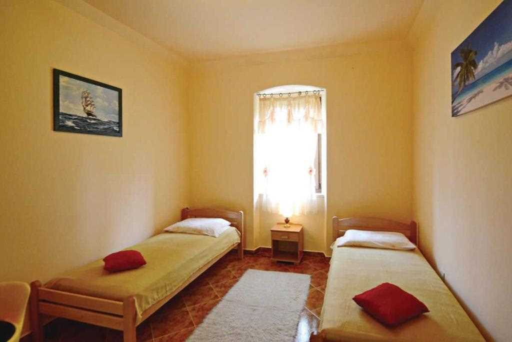 Villa Ana